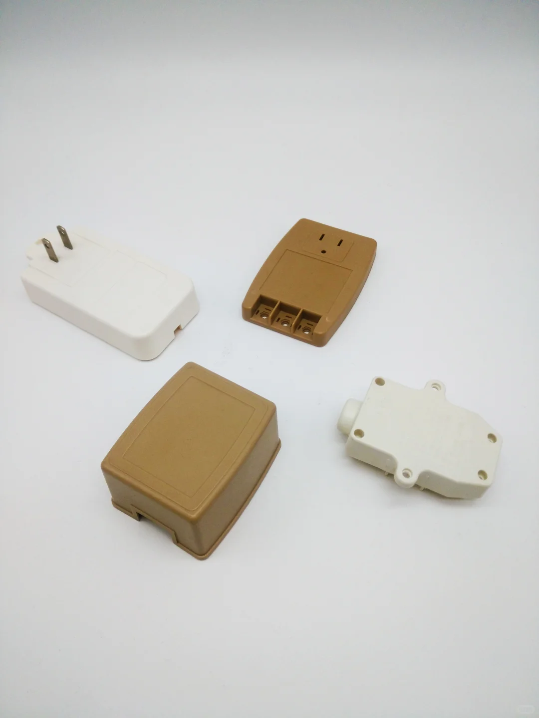 无锡嘉弘深入解析PVC颗粒：现代工业的多面手