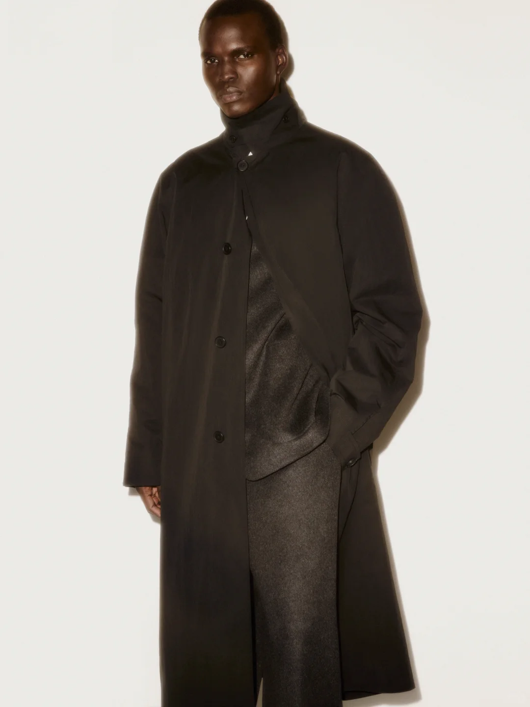 COS 2025秋冬系列｜经典重构