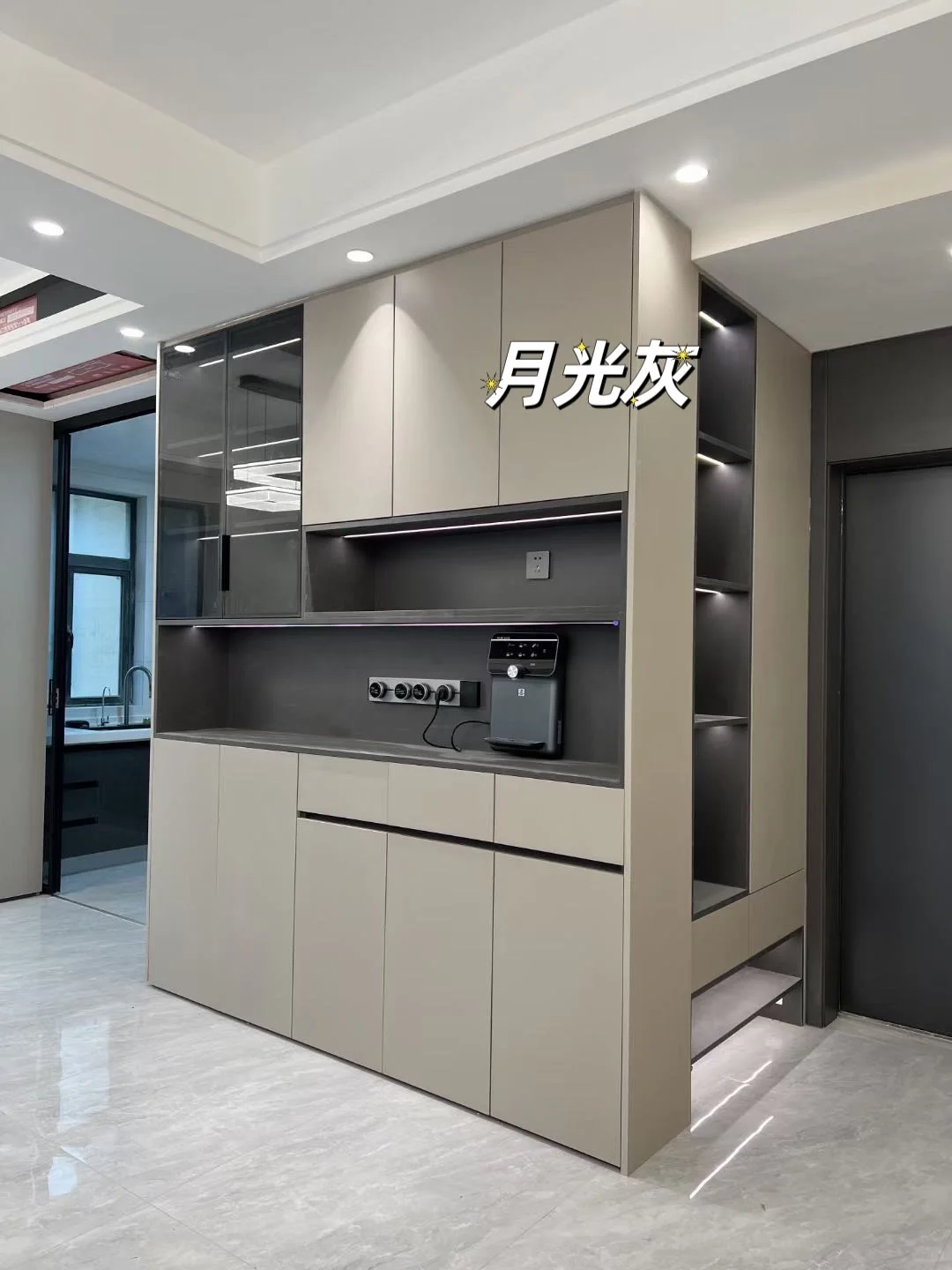 2025年流行的衣柜颜色