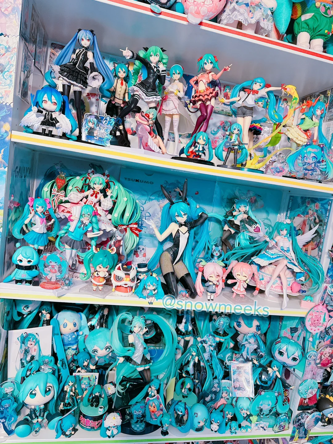 Reorganized a couple shelves!