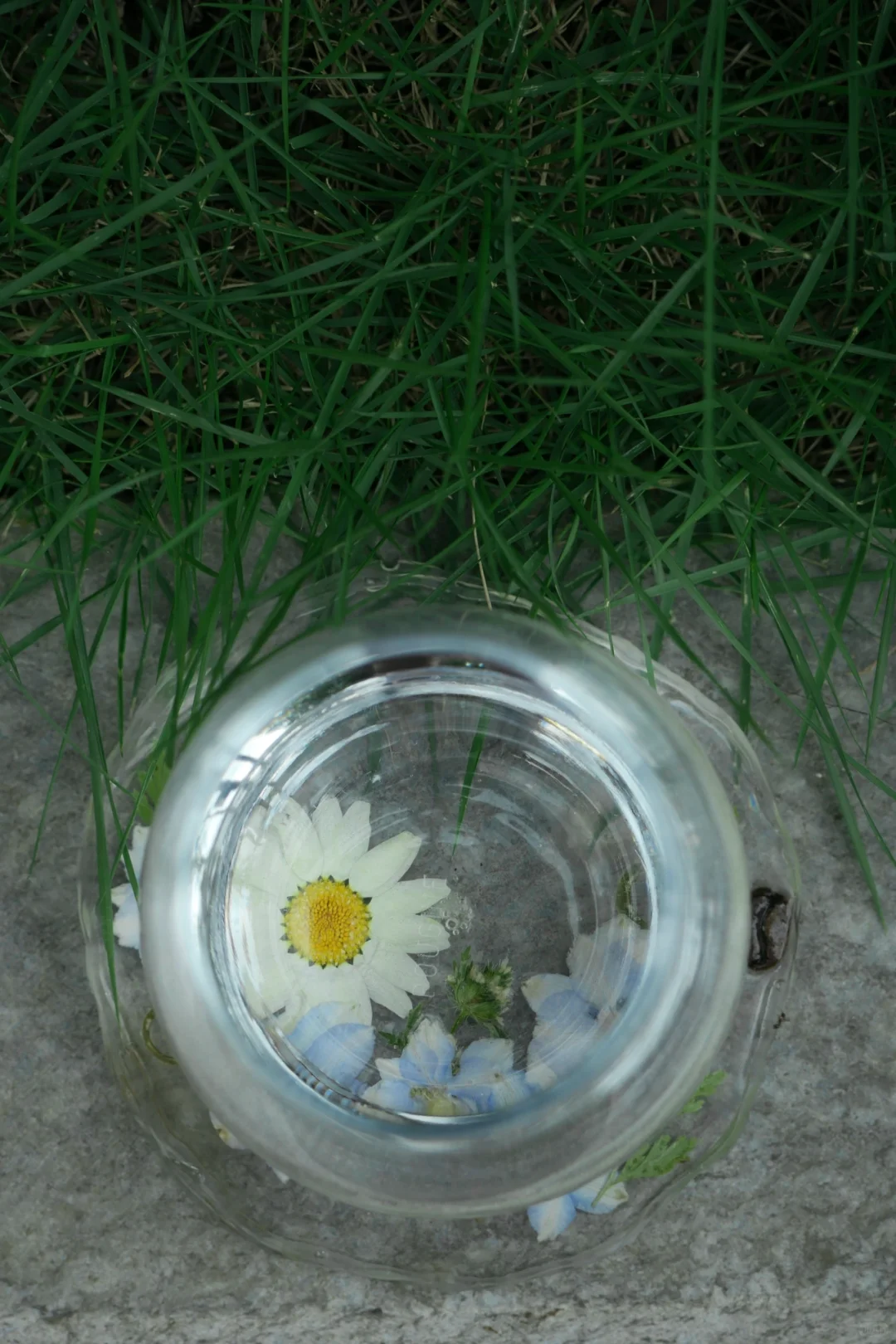 滴胶|装一点色彩放进春天的咖啡店