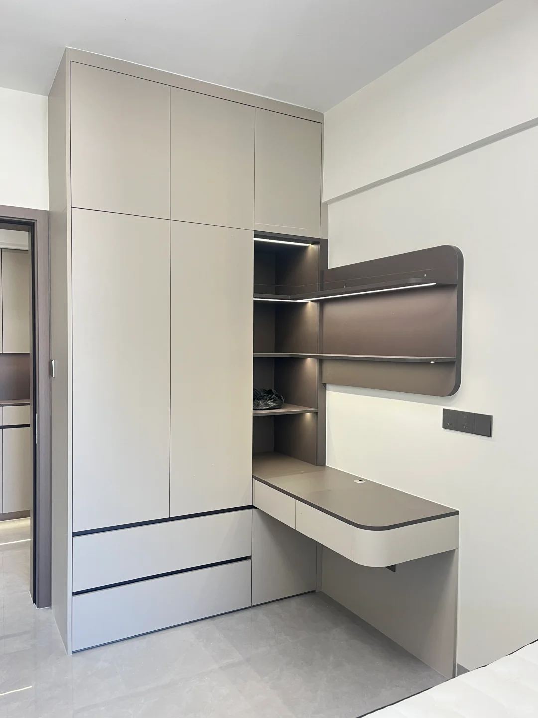 这个衣柜也太香了???