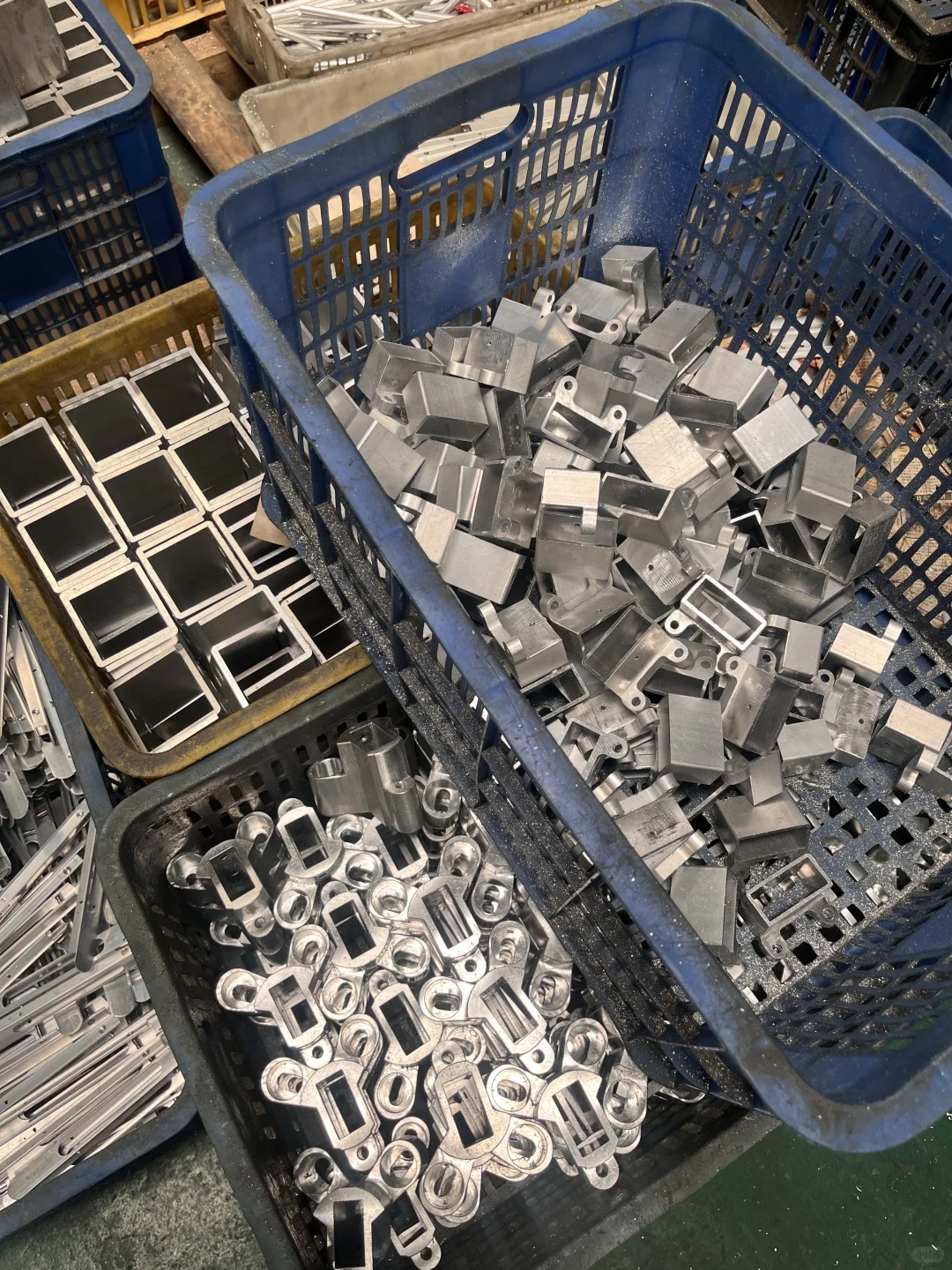 门窗配件锌合金铝合金五金件加工