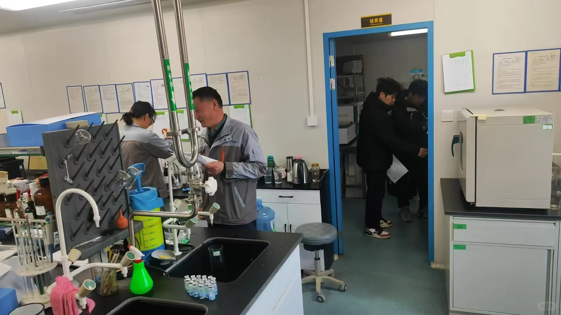 仪器设备计量检测出检