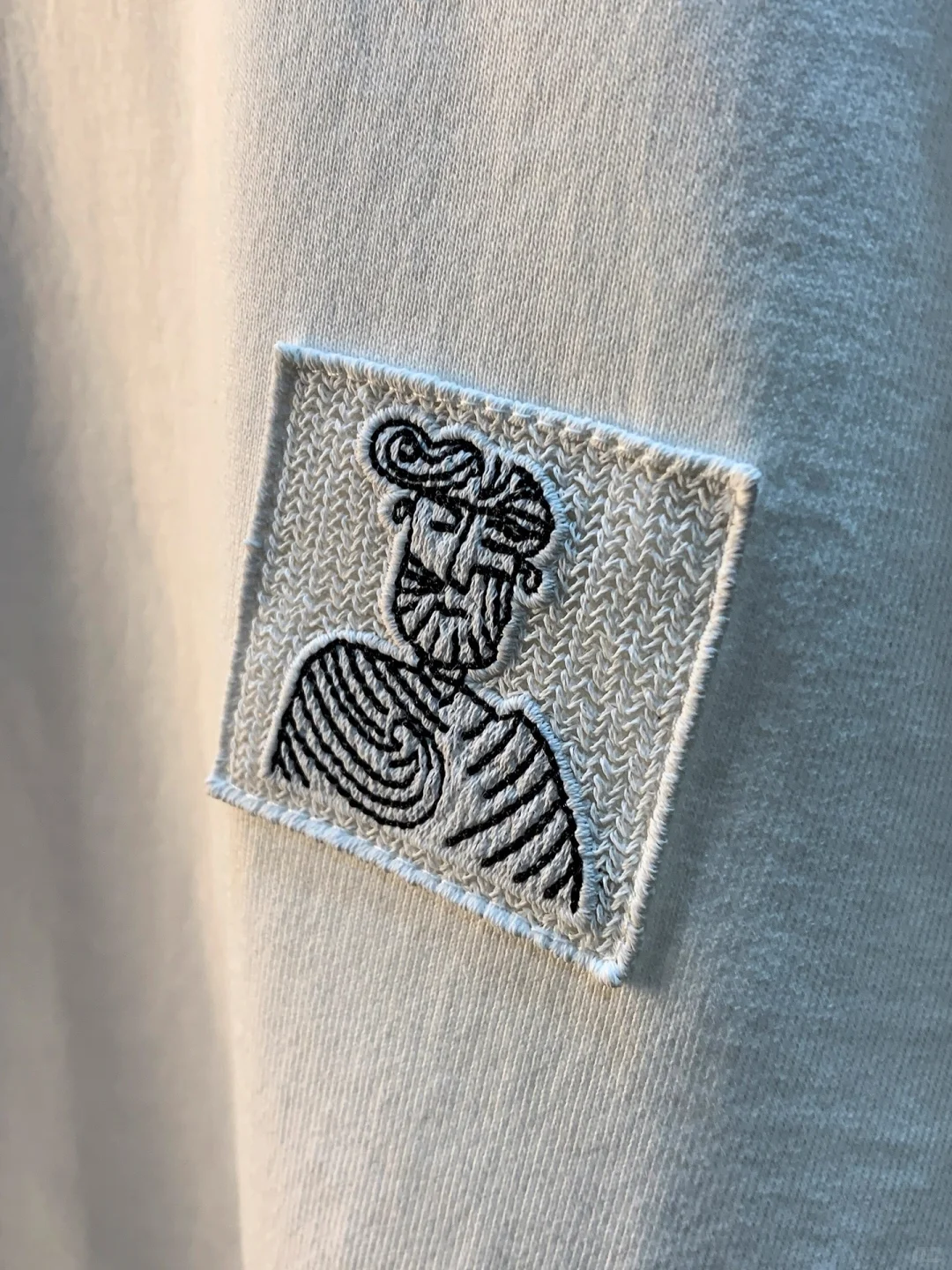 服装工艺｜服装设计中的立体效果印绣花设计