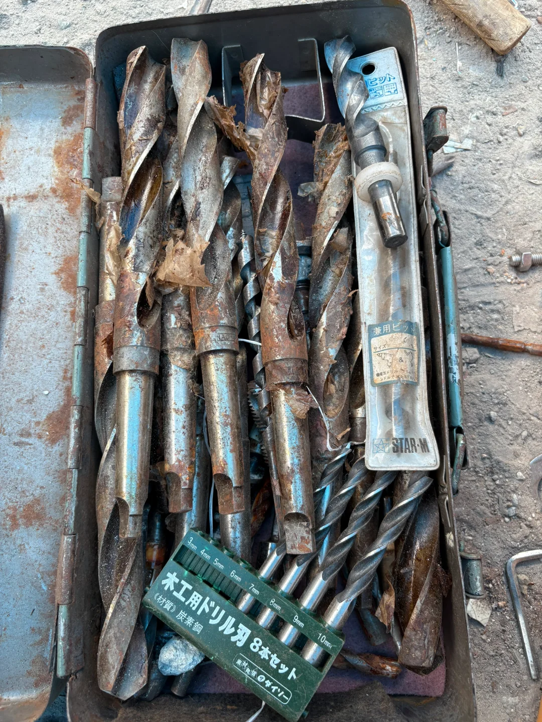 刚到国内，两吨左右！