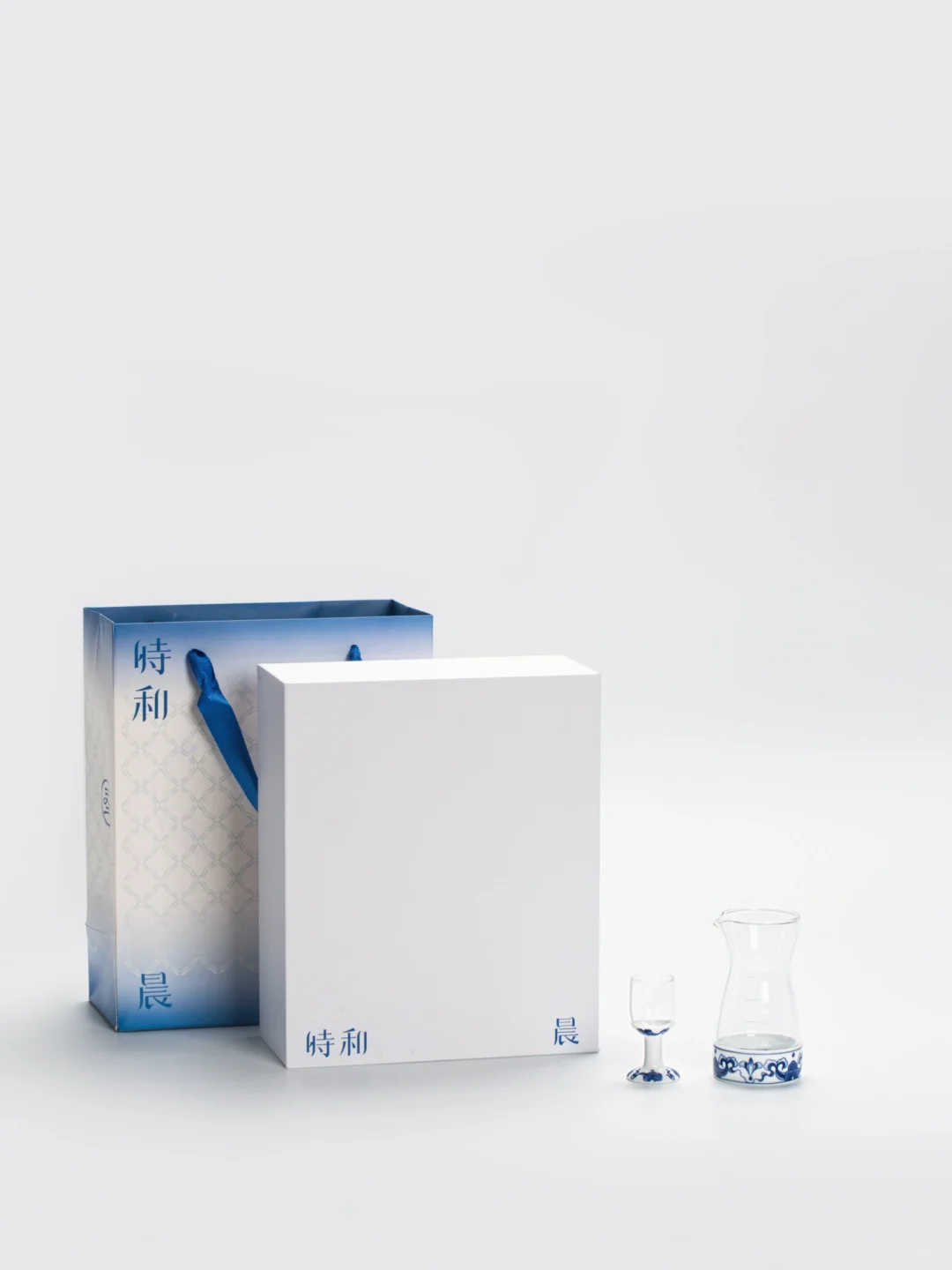 当景德镇青花遇见玻璃?微醺时刻从此封