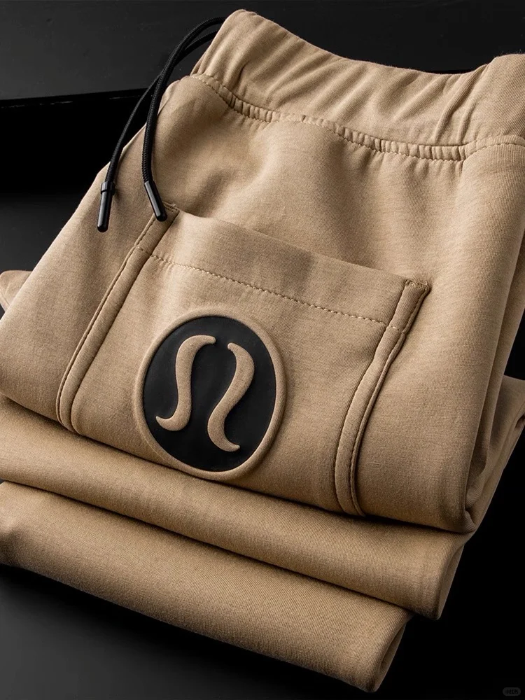 服装工艺｜简约高级的3D立体logo印绣花设计