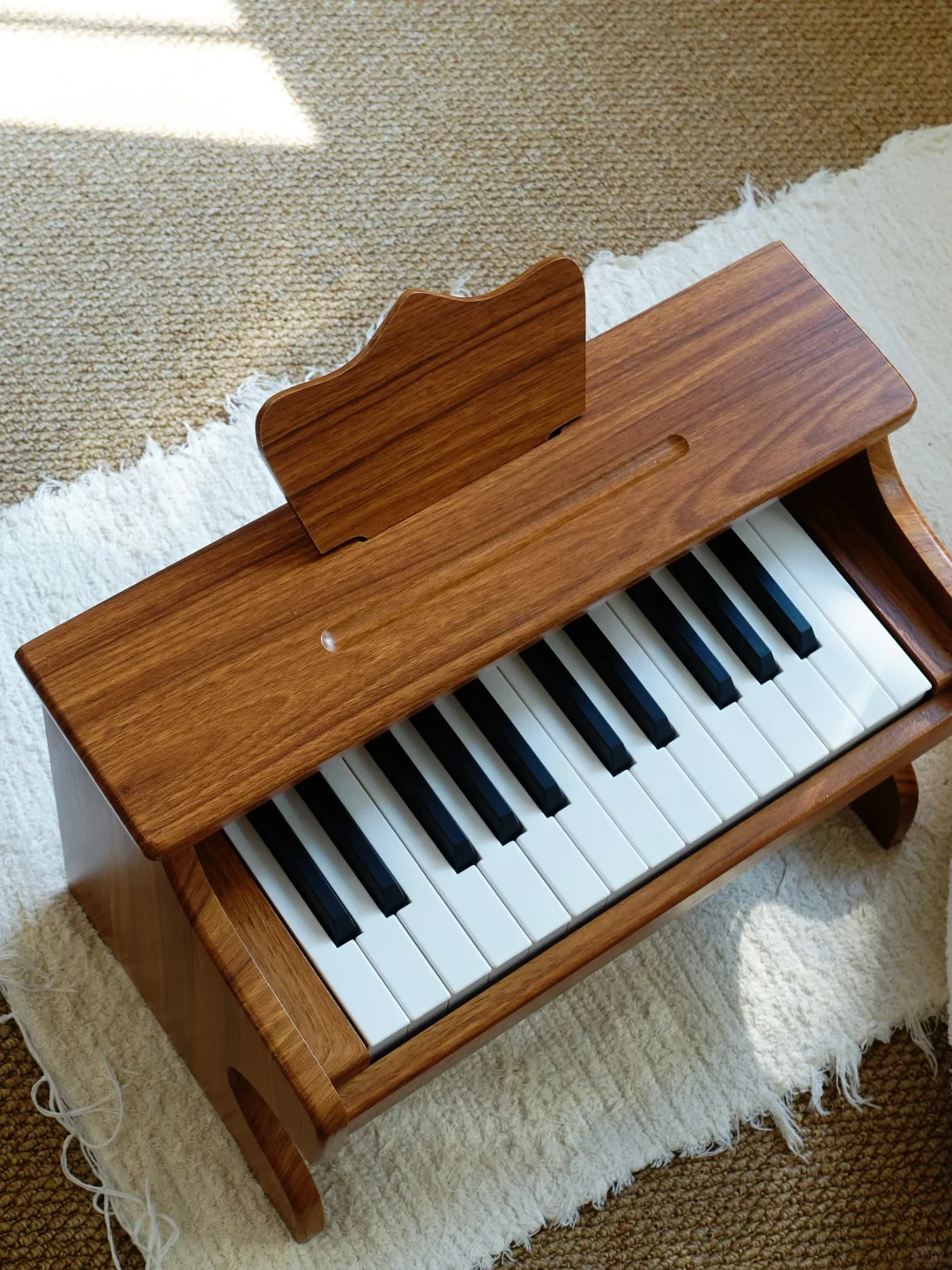 ?两岁宝宝的音乐启蒙｜把钢琴变成“大玩具”