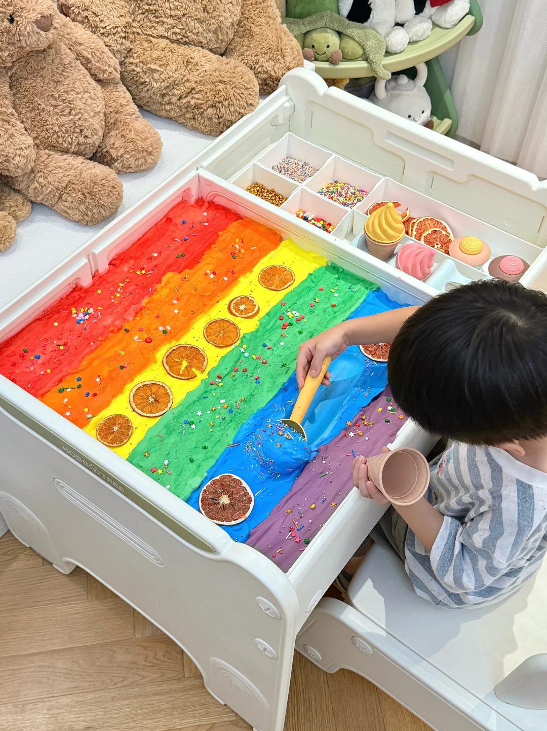 不建议打开……小心娃一整天不理你！！