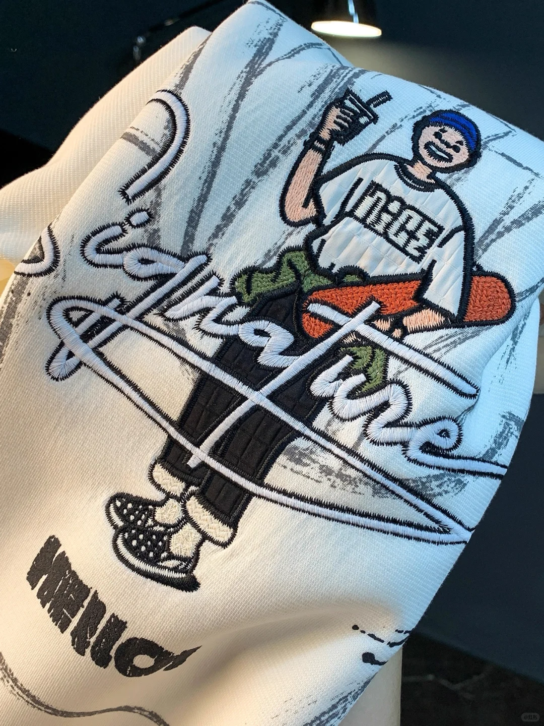 服装工艺｜服装设计中的立体效果印绣花设计