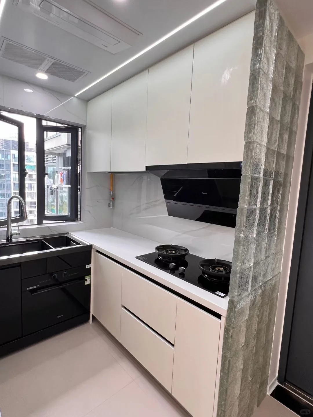 69㎡装出90㎡的既视感！小户型奶油风直接抄