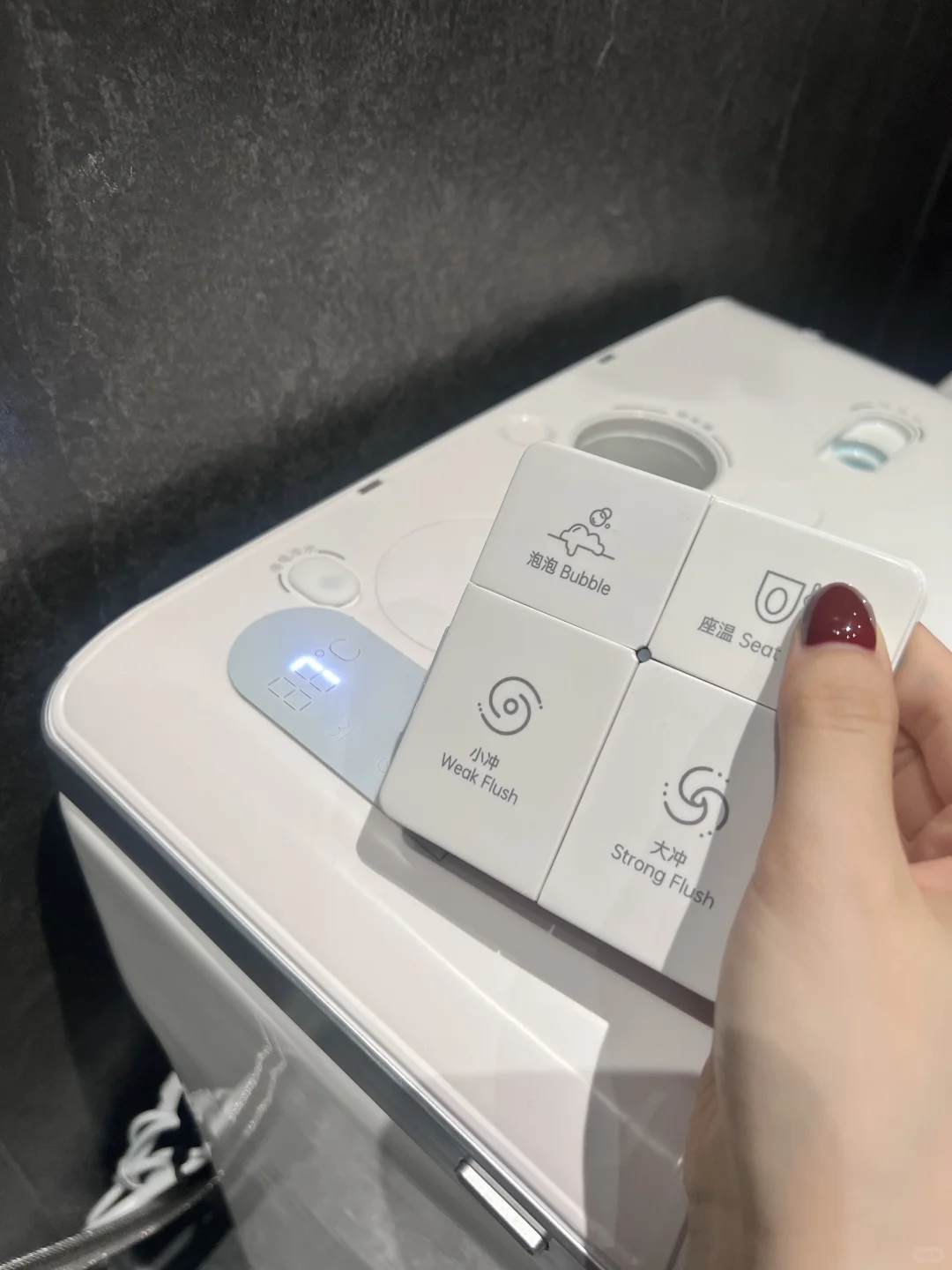 被追着问的智能马桶!真的值了