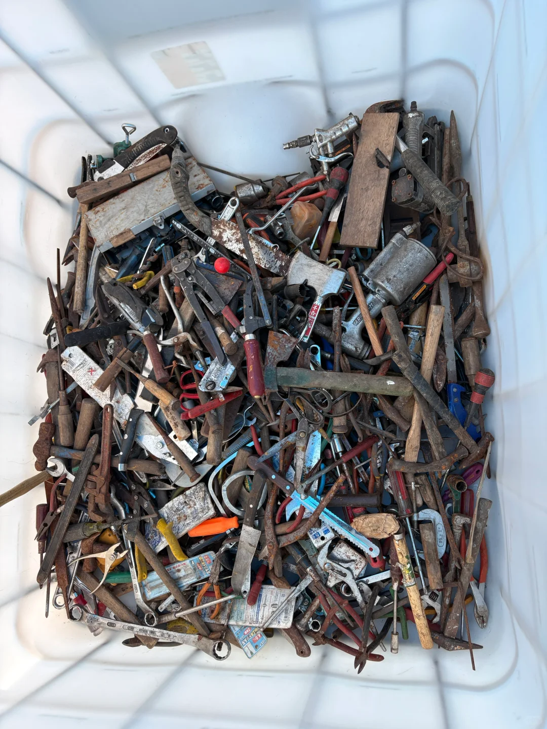 刚到国内，两吨左右！