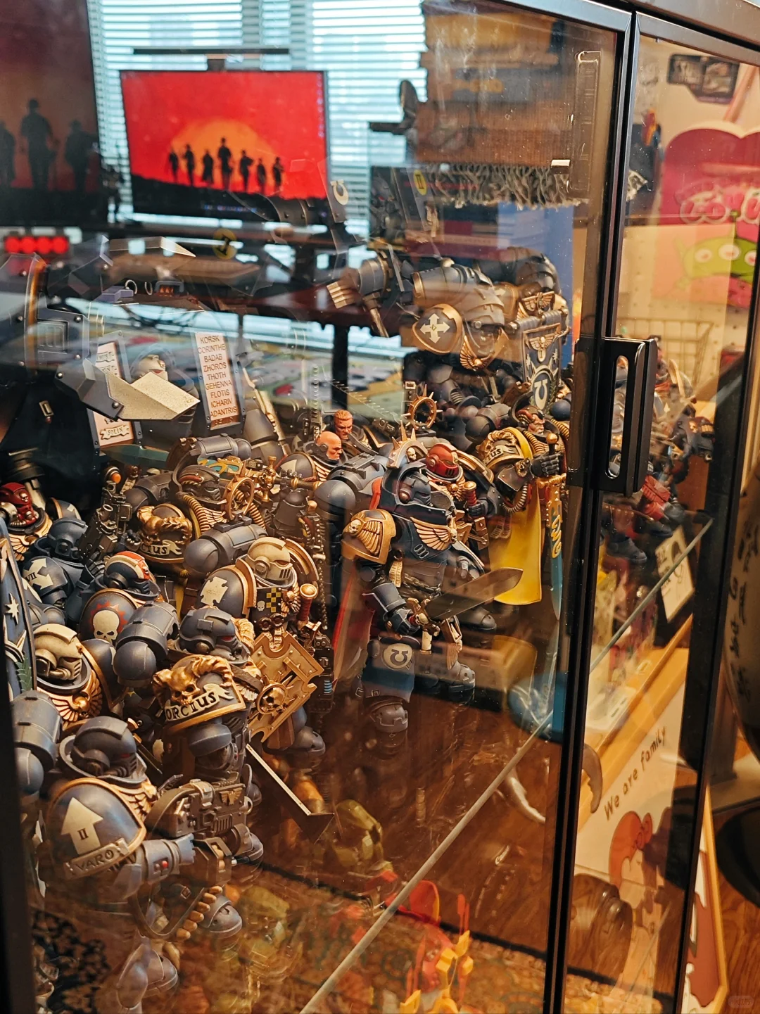 快30岁还在还童年债｜让家变成迷你玩具店