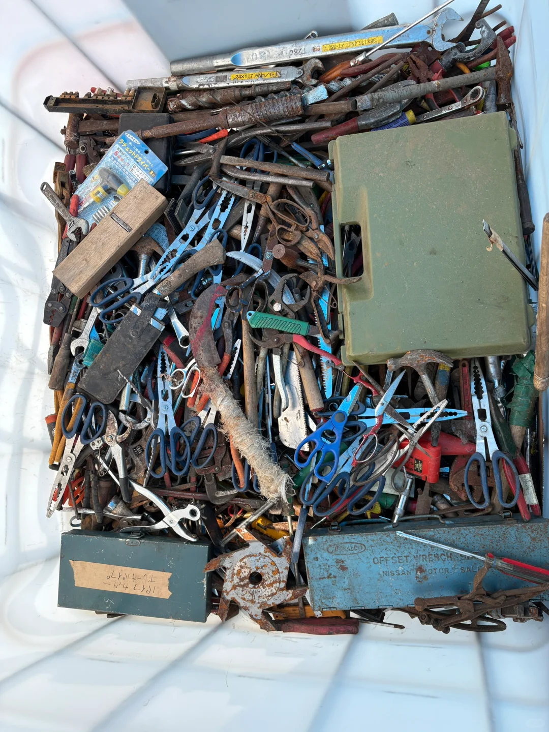 刚到国内，两吨左右！