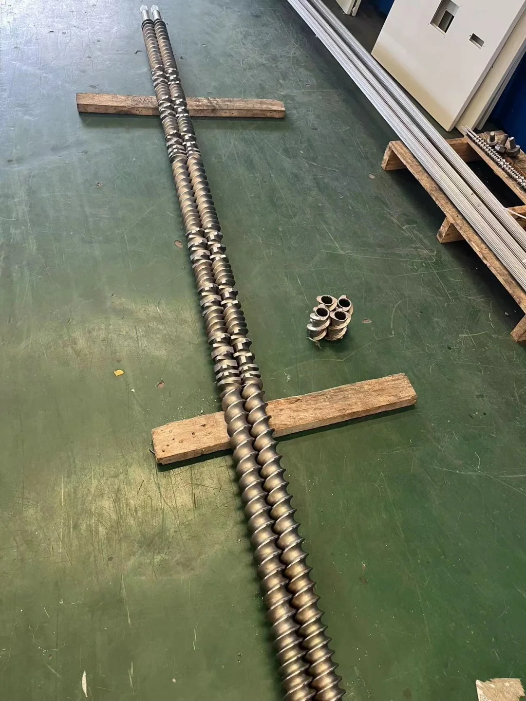 双螺杆挤出机的清洗技巧