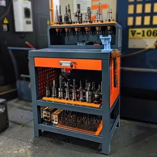 巴南，操做工+机手，五险，工资6000