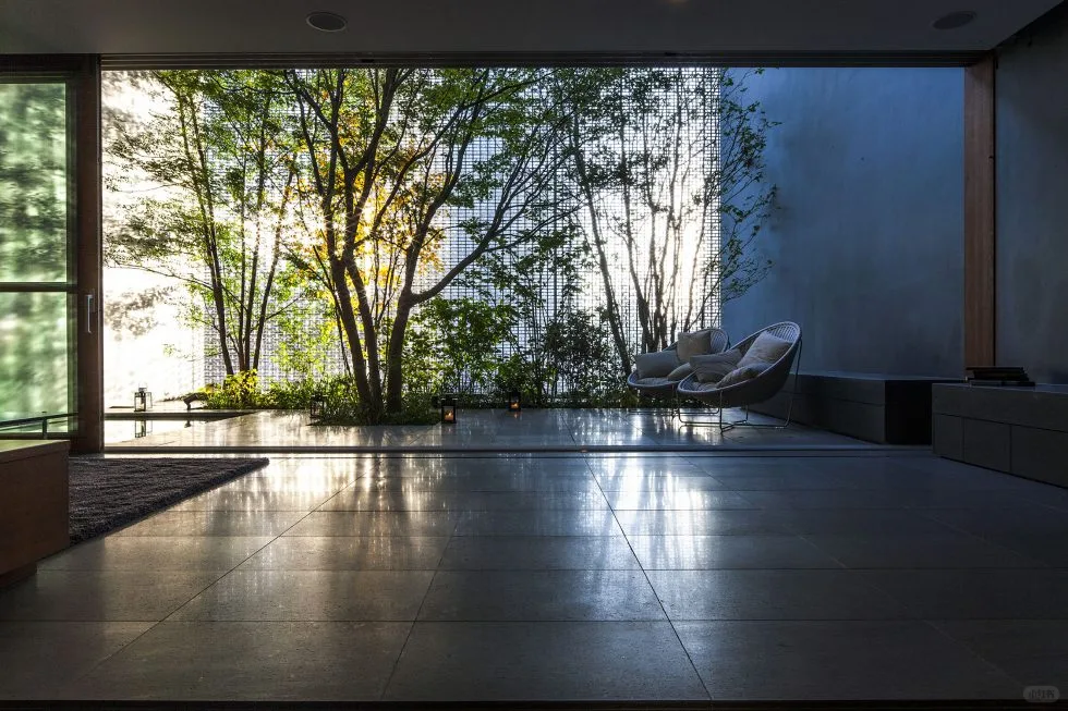 案例分享-Optical Glass House-玻璃砖