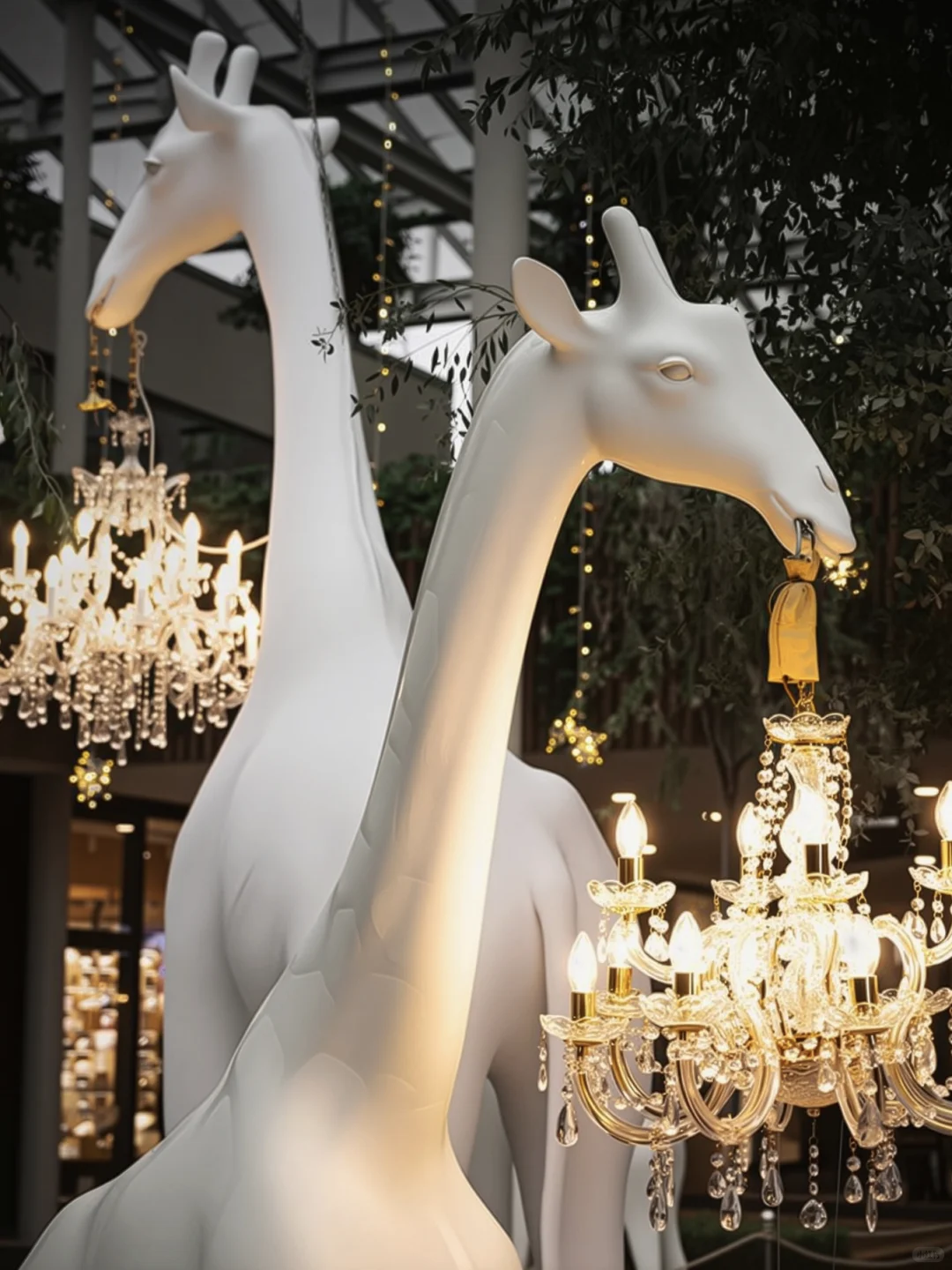 Qeeboo长颈鹿将非洲草原的优雅凝入家居空间