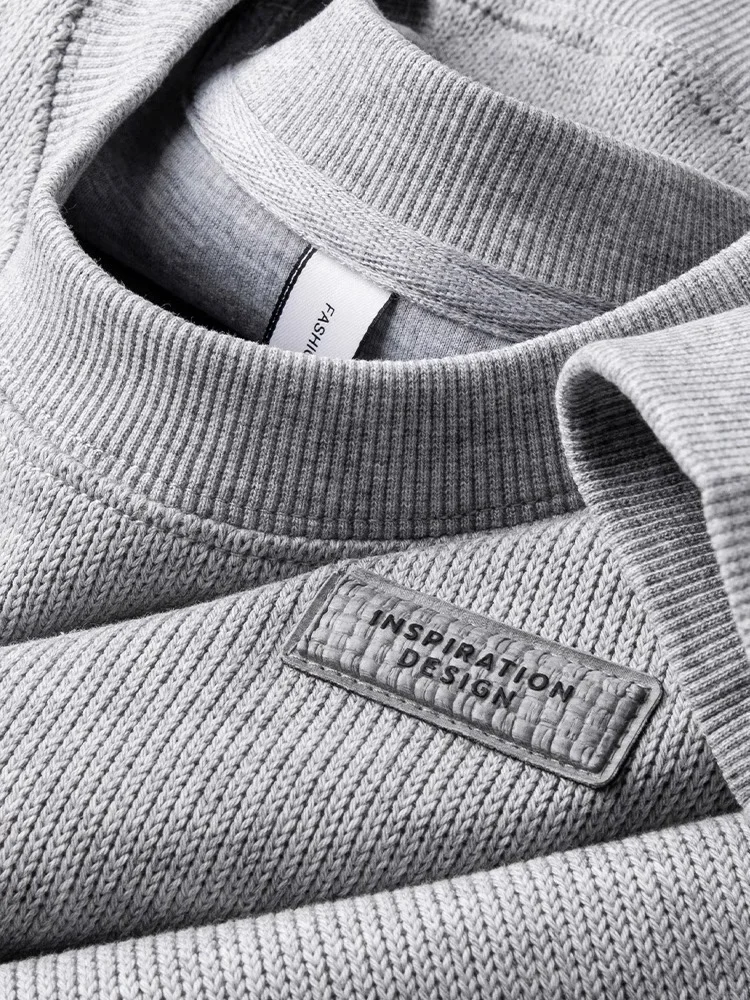 服装工艺｜简约高级的3D立体logo印绣花设计