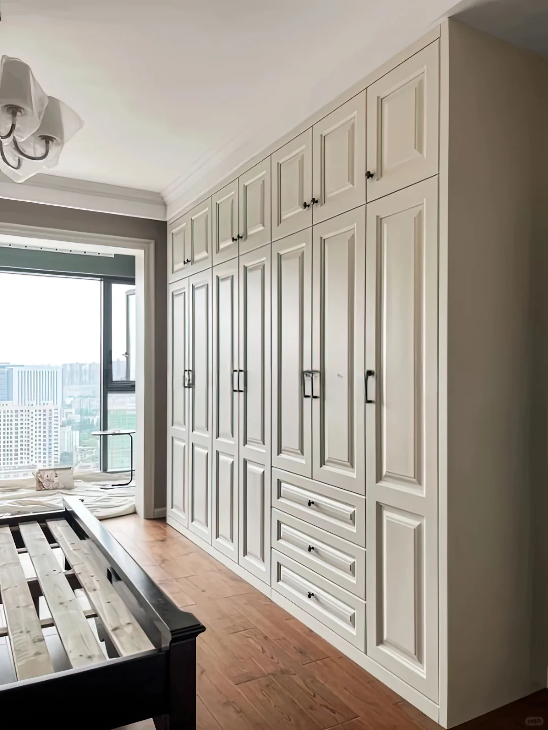 全屋定制法式扣线衣柜｜优雅感拉满卧室C位