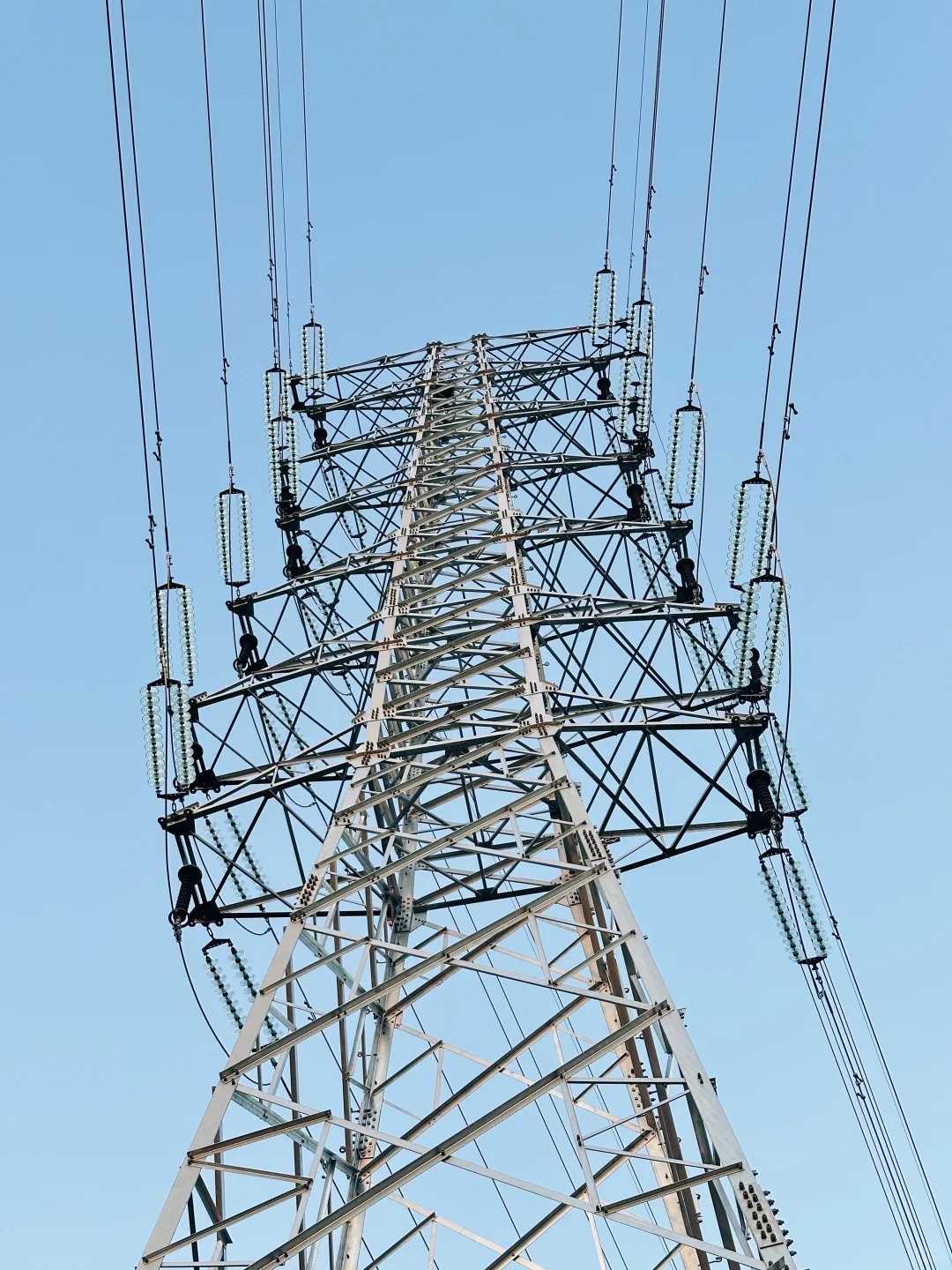 原来输电塔也有颜值啊！