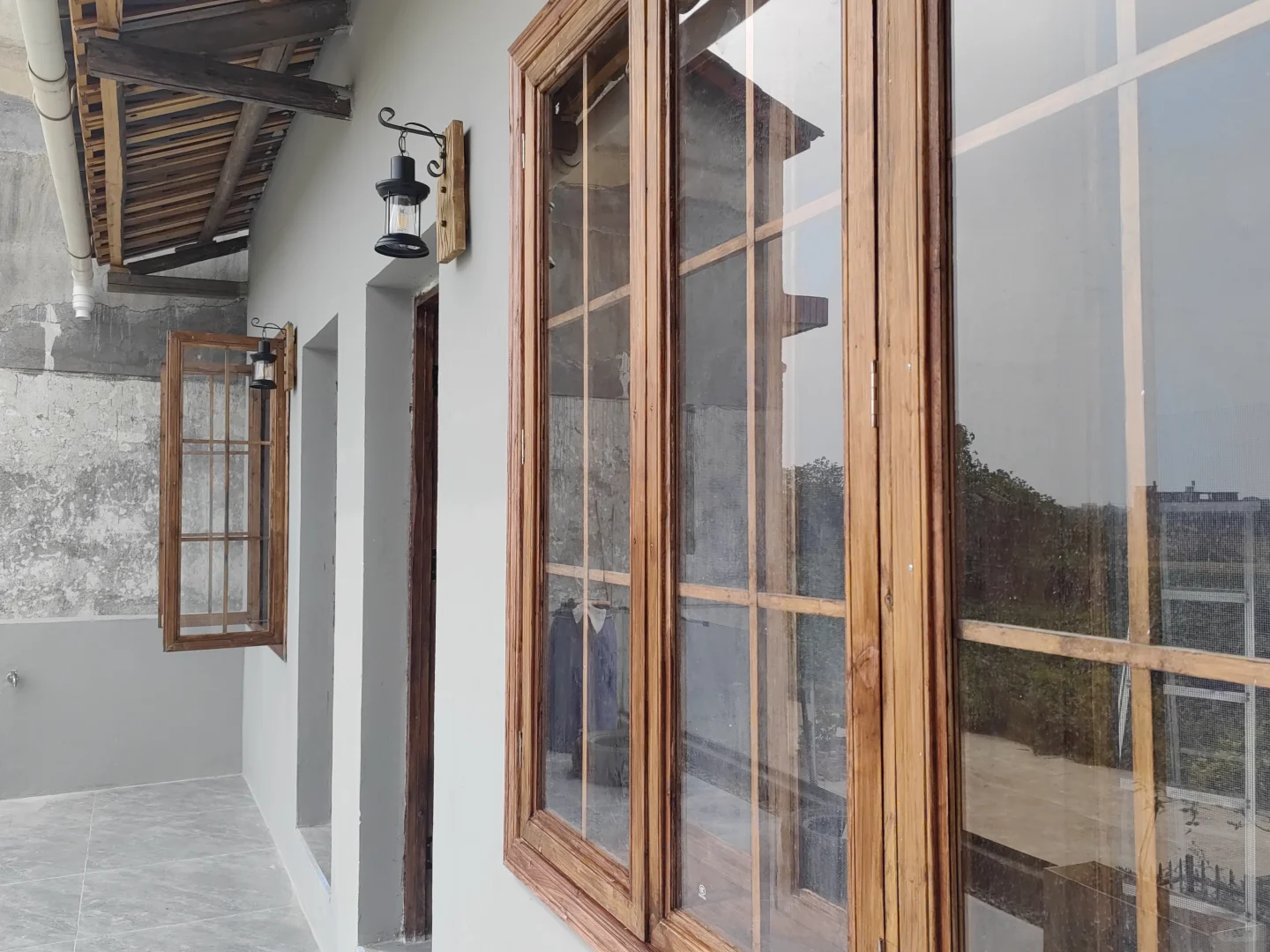 复古窗户好看，但怪折腾人的