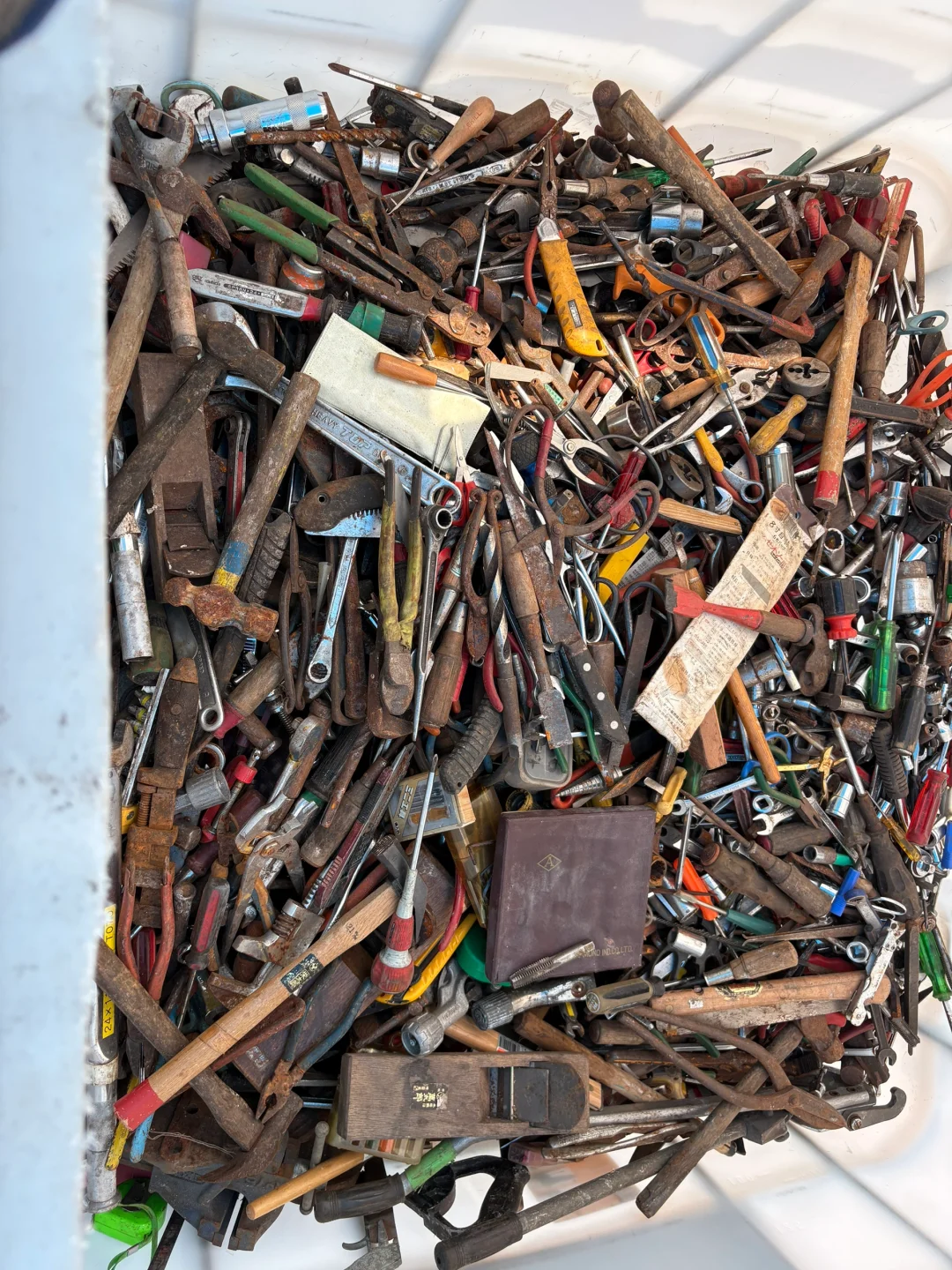 刚到国内，两吨左右！