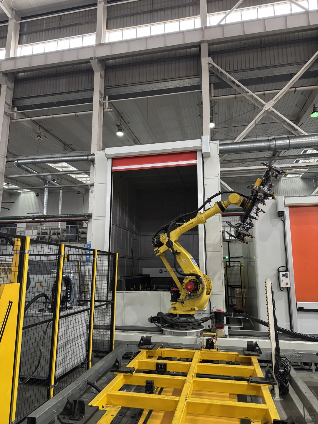 沃尔沃汽车生产线监控安装调试完成