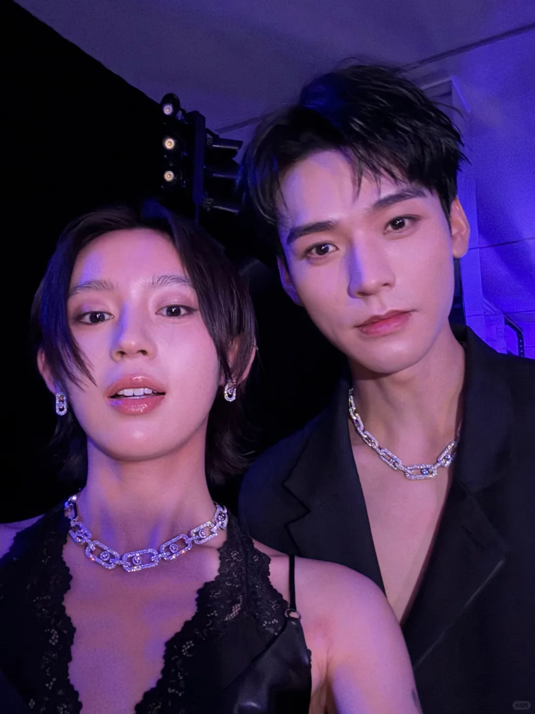 被巴黎的夜晚闪耀到了！