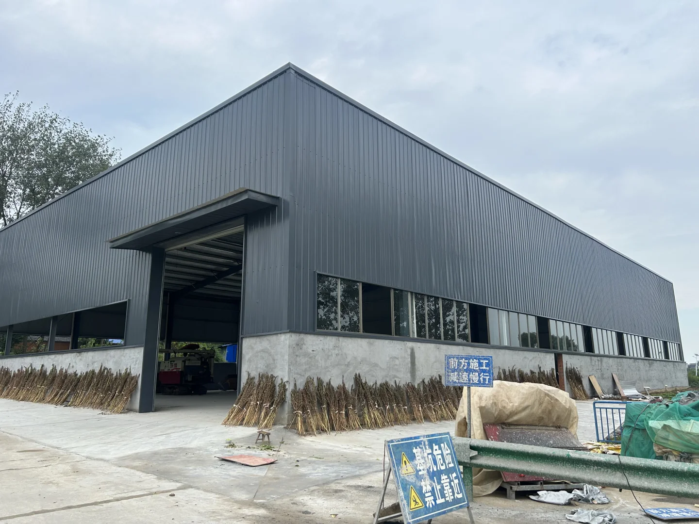 一千平工厂造价