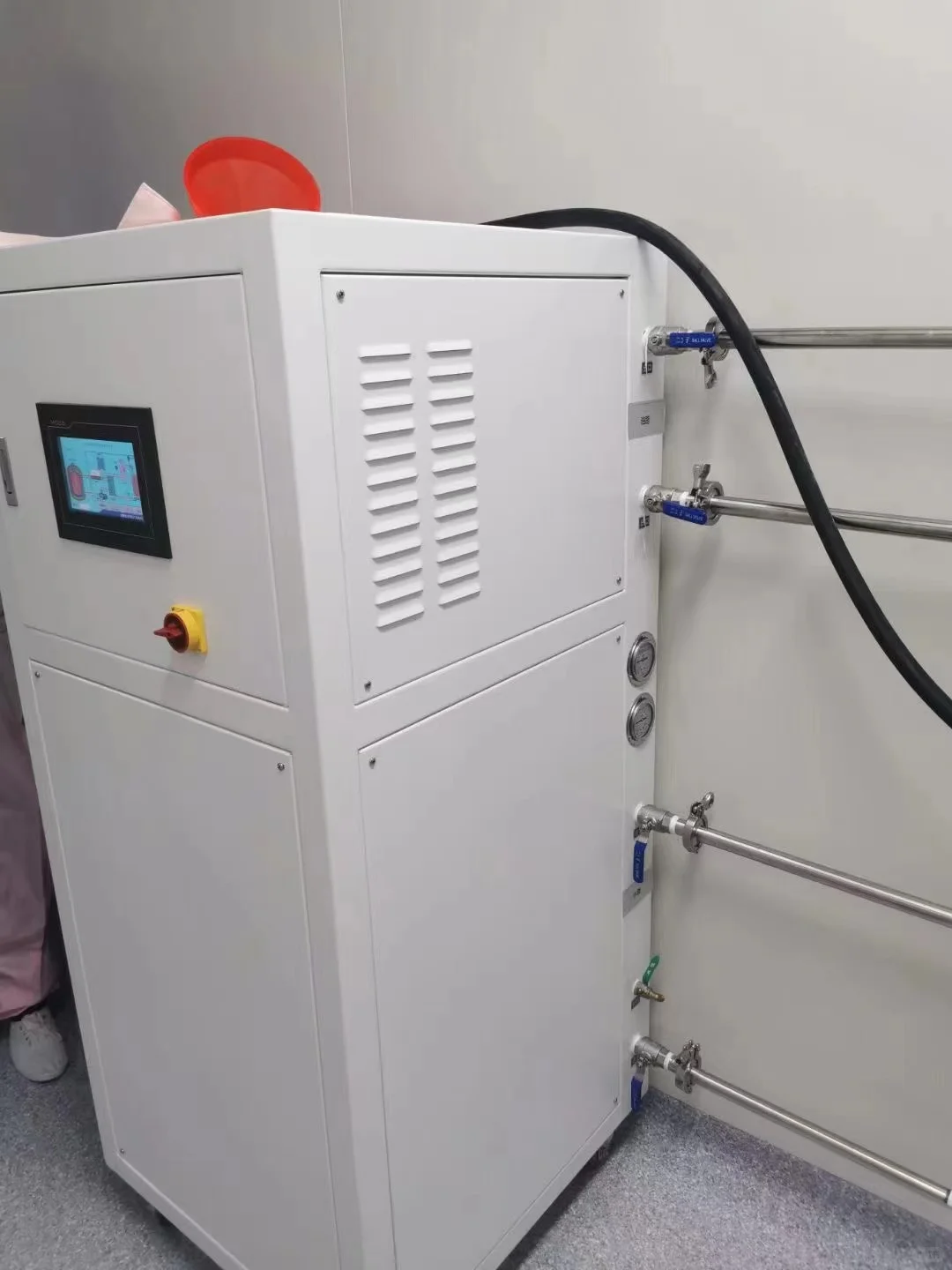 高低温一体机：突破制药界的新宠