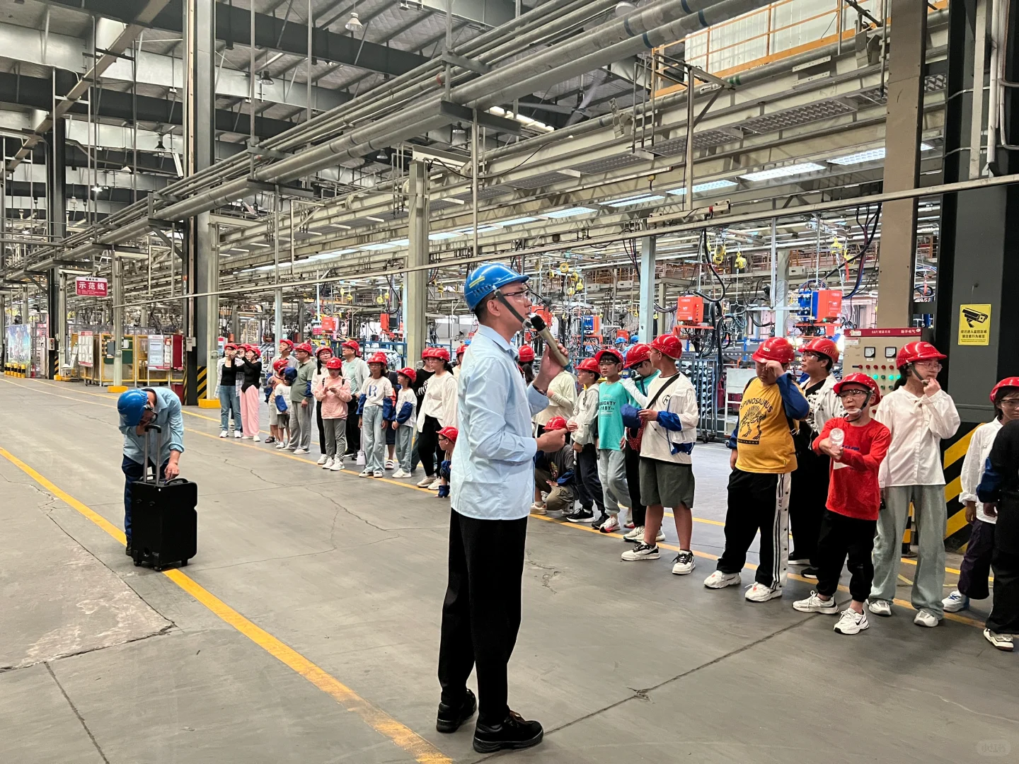 海思十一汽车超级工厂科技研学