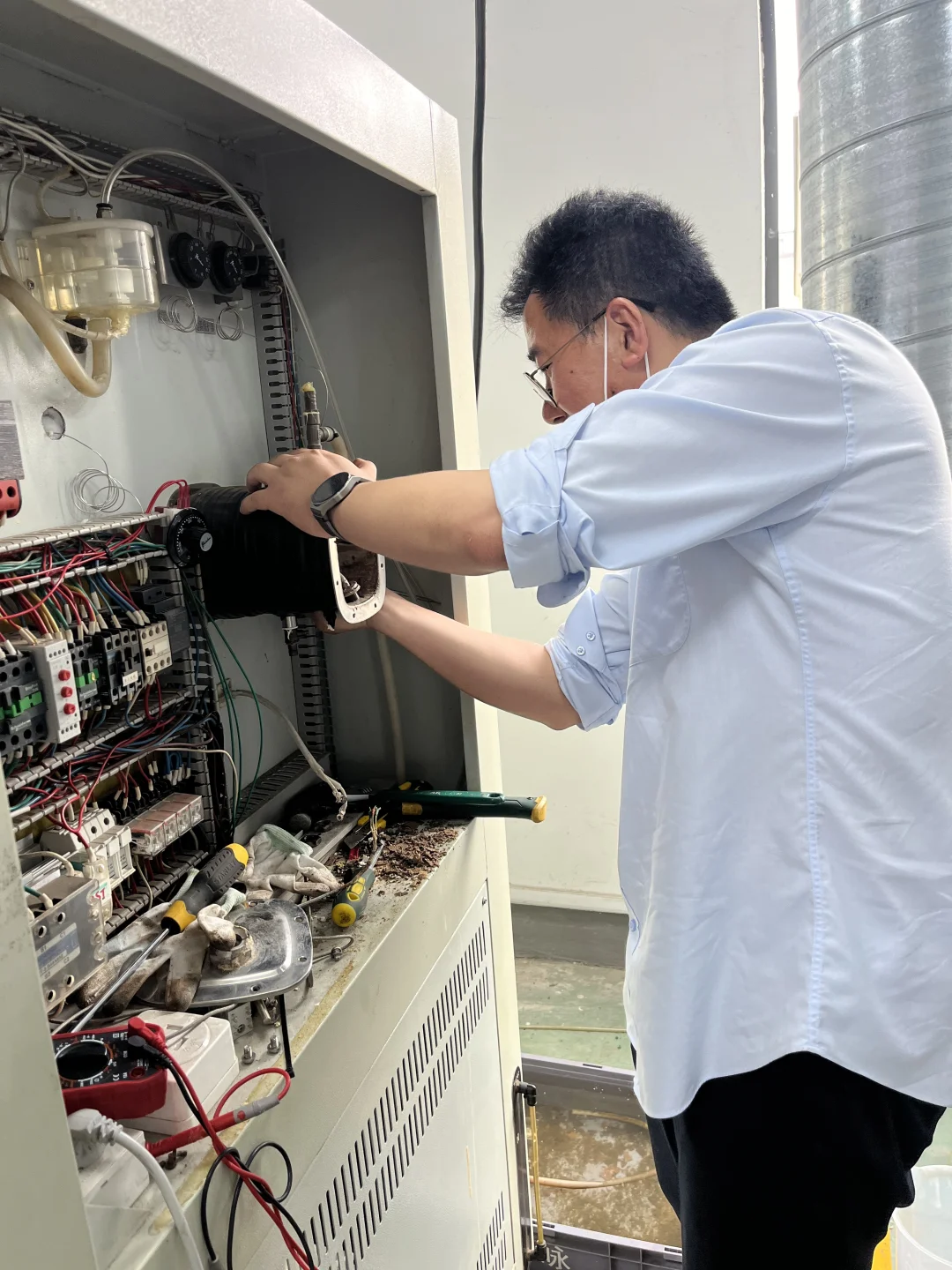 恒温恒湿试验箱维修