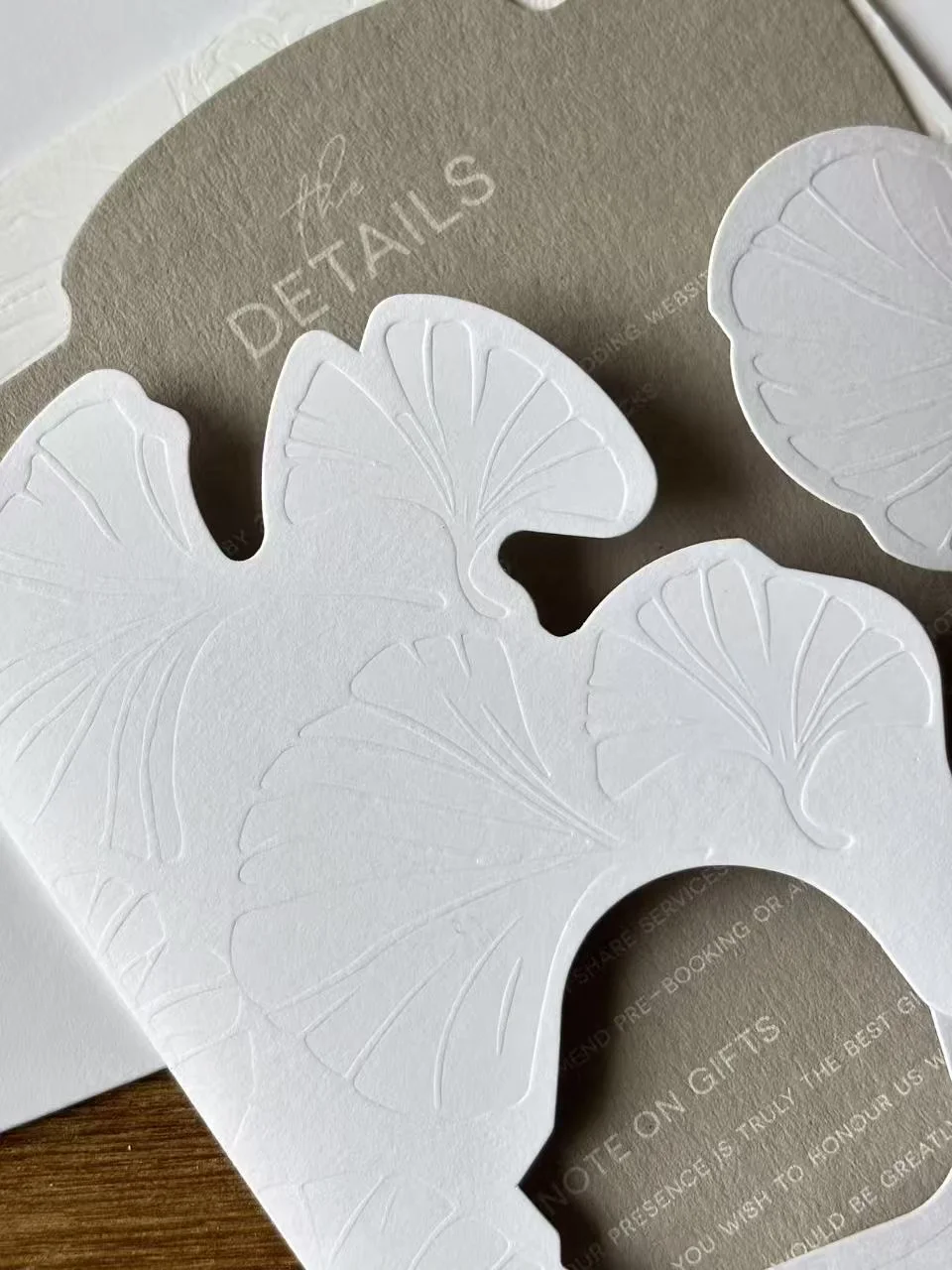 ?银杏请柬｜把东方禅意刻进极简纸艺里✨