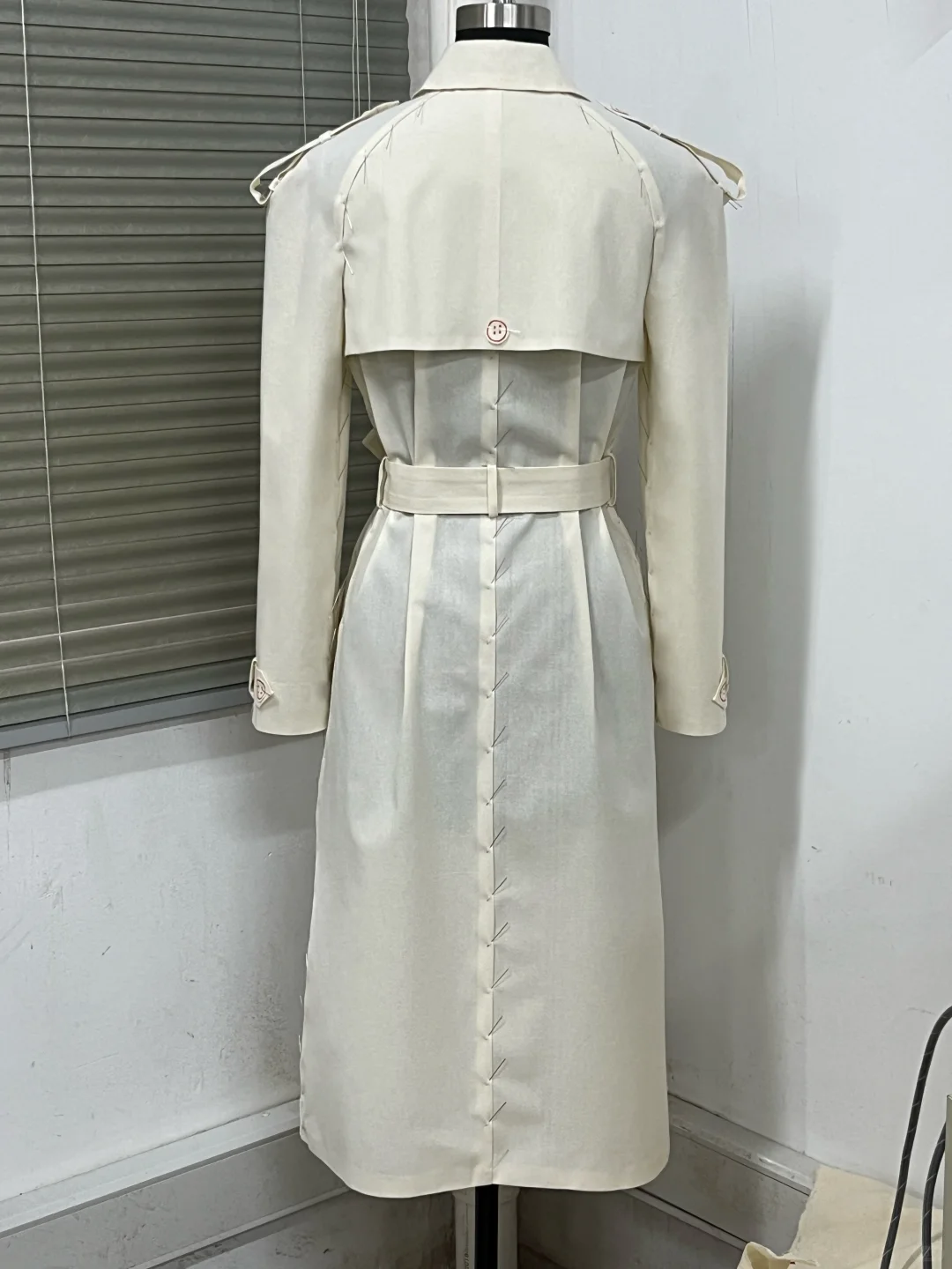 立体裁剪风衣分享