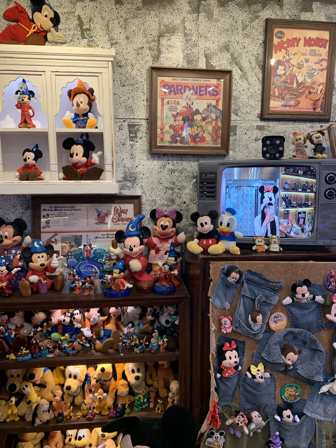 深圳新开的玩具咖啡厅…简直米奇妙妙屋！??