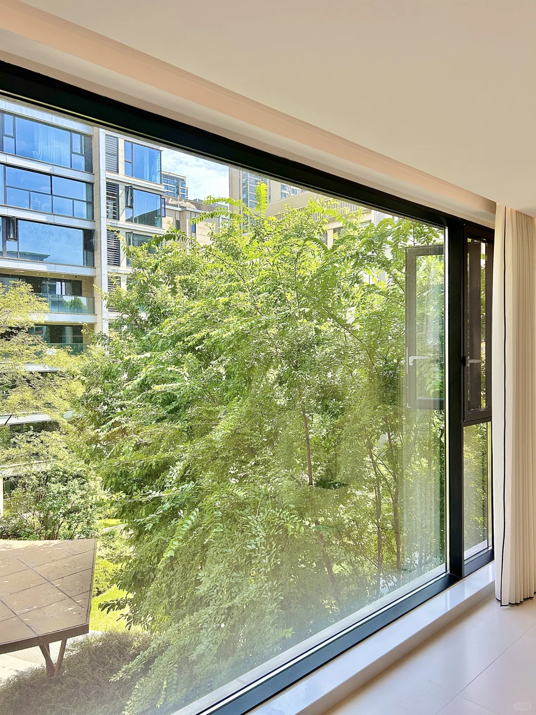 1.4w搞定13平封窗，现在人见人夸?