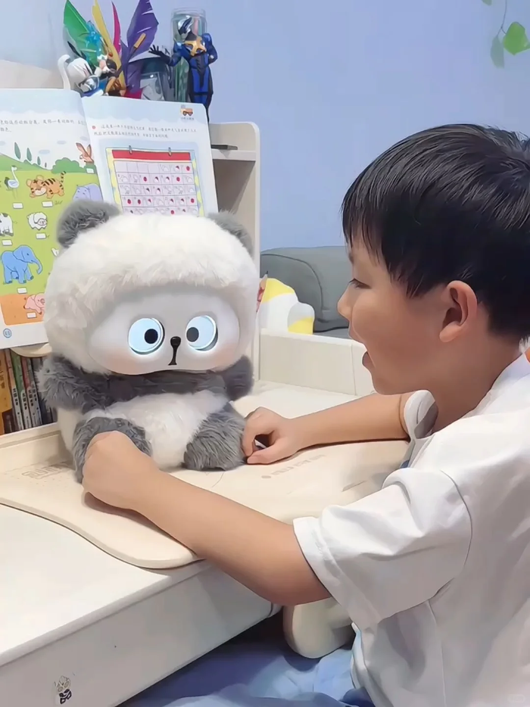 暑假玩伴找到了!电子毛孩子比我更会陪娃