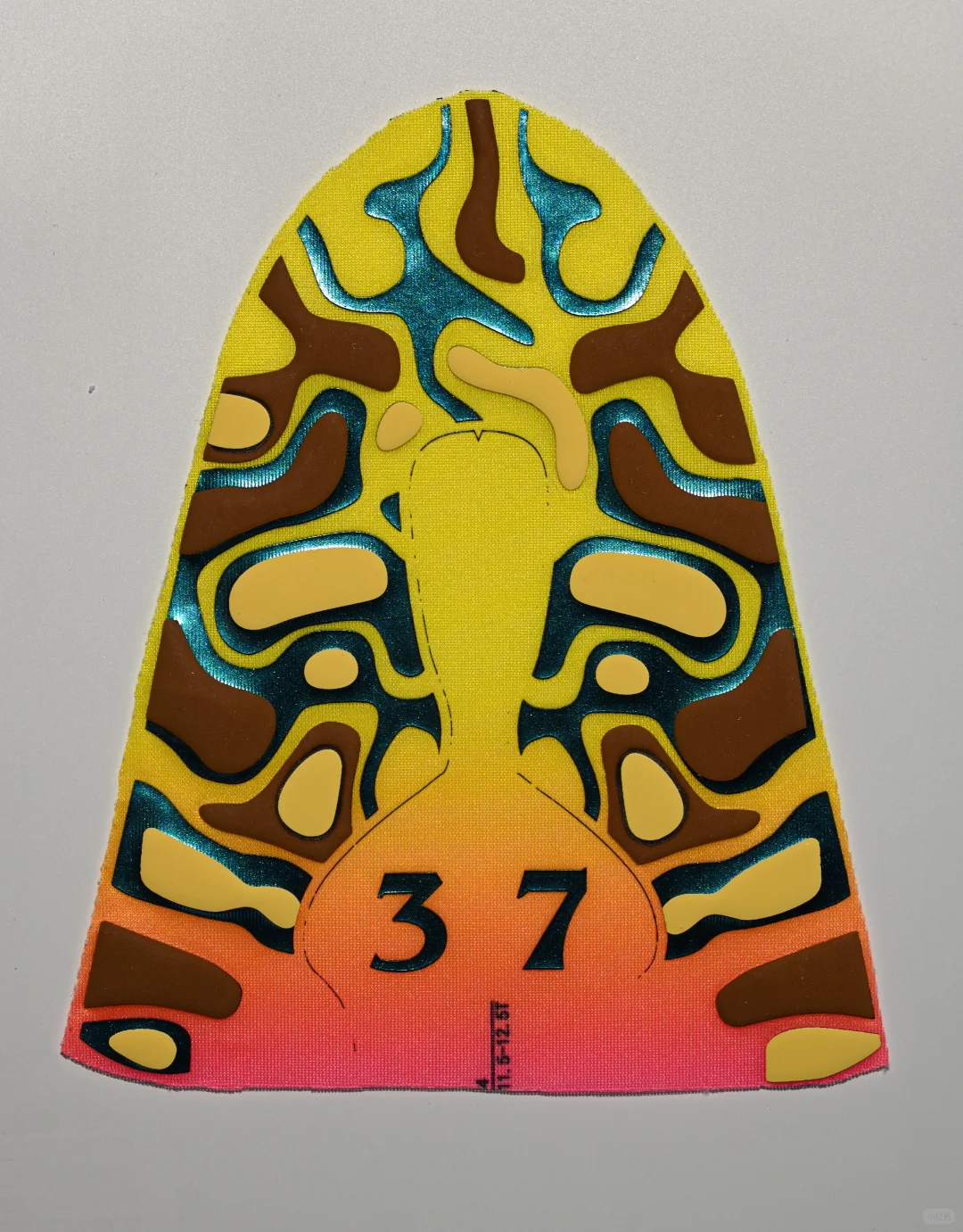 分享一款特殊效果，发泡+变色龙油墨的丝印