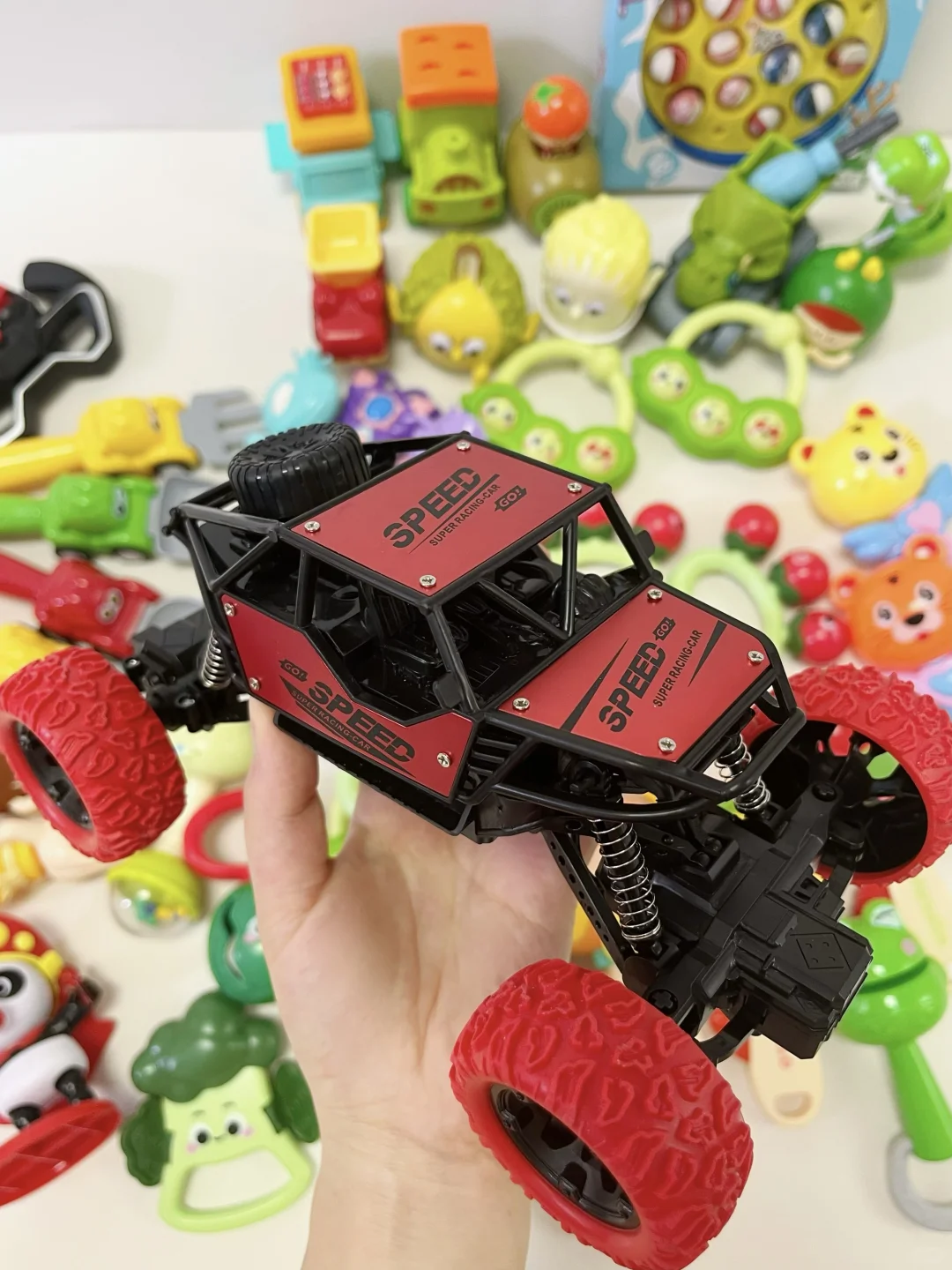 海底捞的玩具给的太多了吧