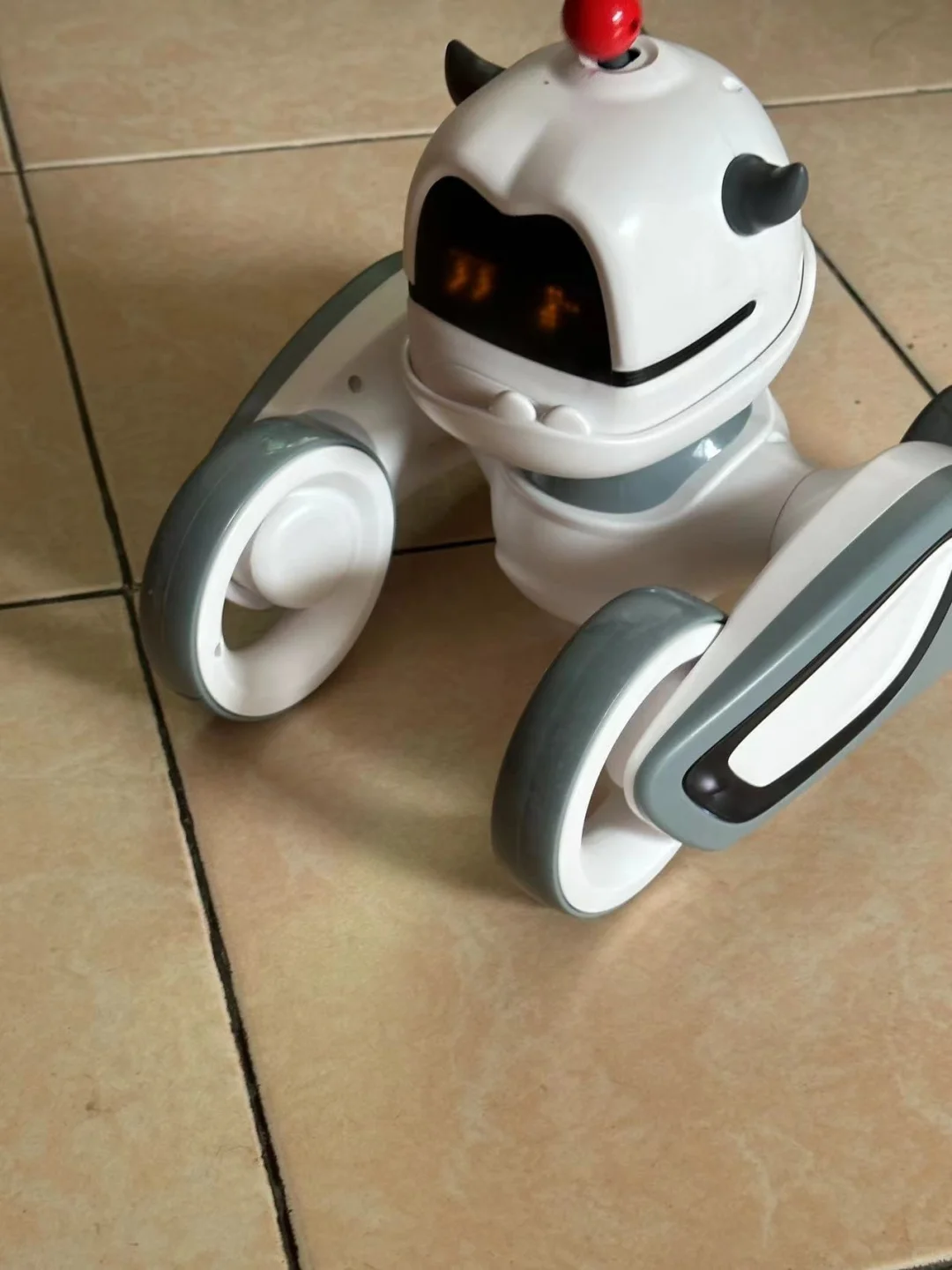 ?智能小怪兽·遥控机器人?，孩子的未来伙伴