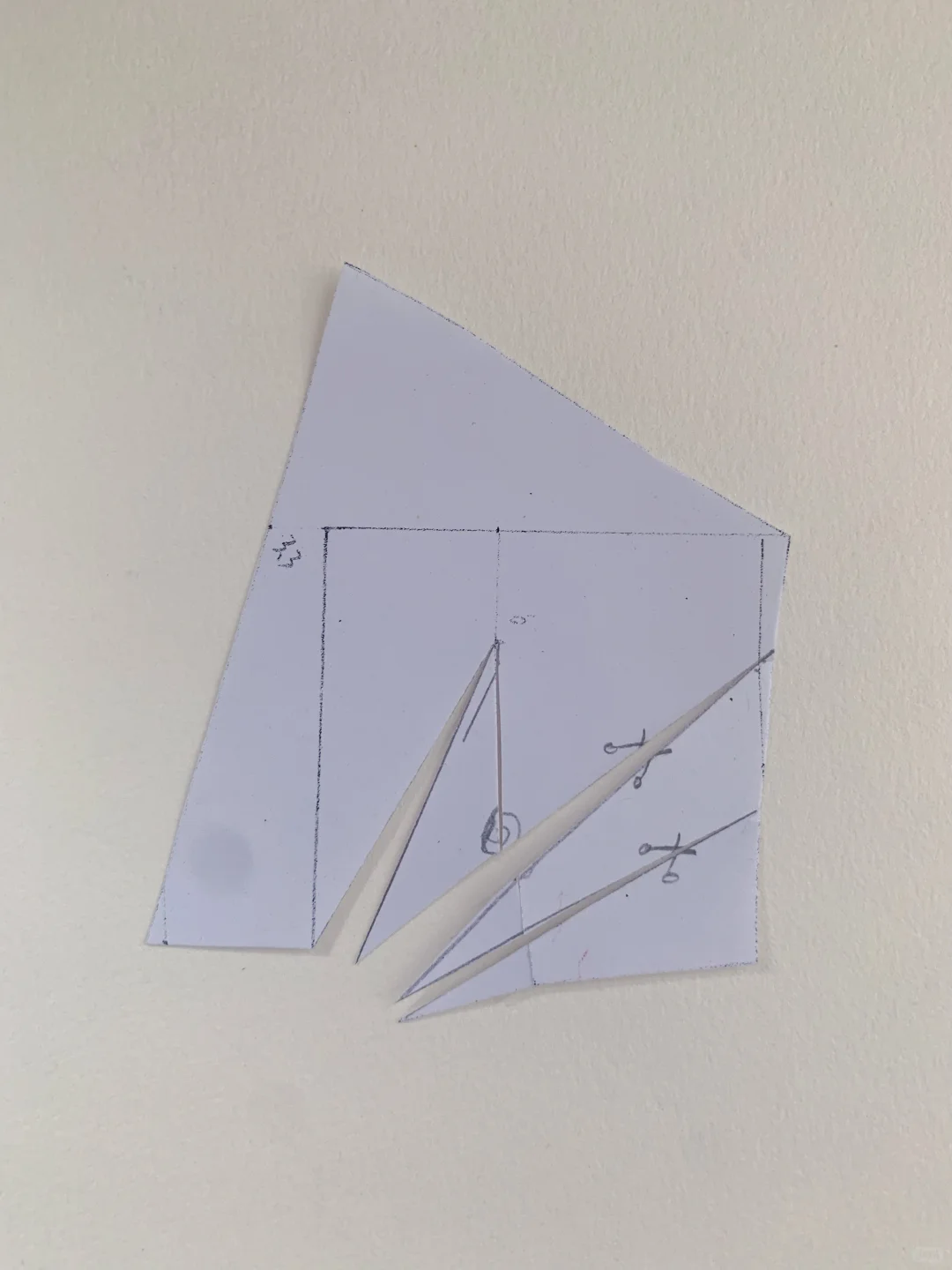 收腰显瘦纽结短袖裁剪图分享