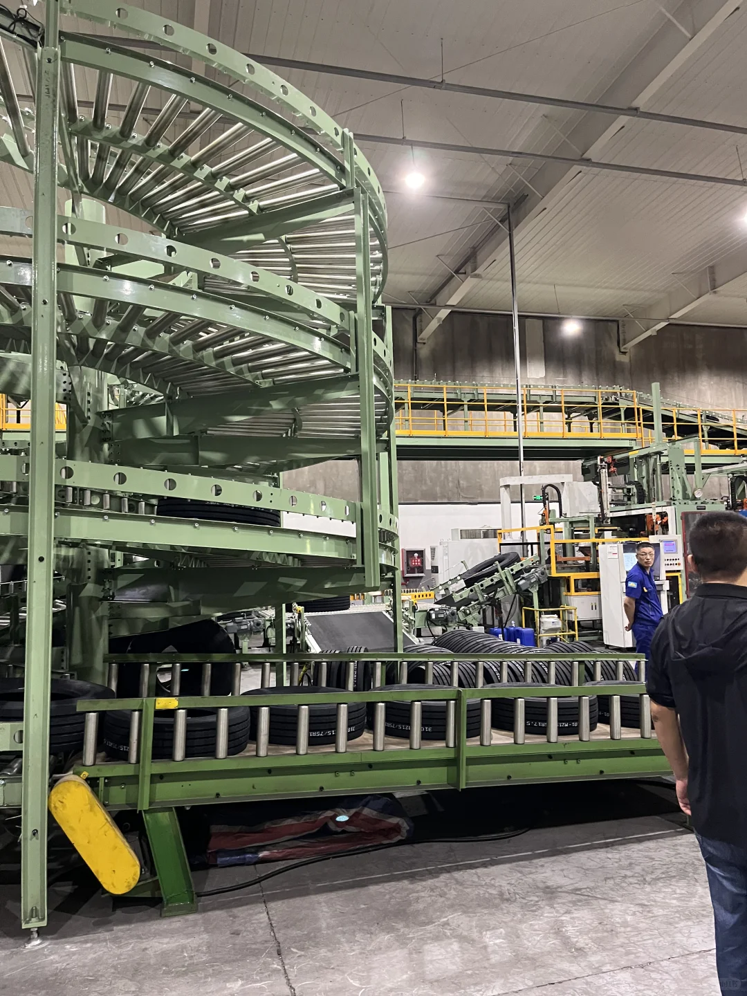 看看轮胎是怎么生产的～