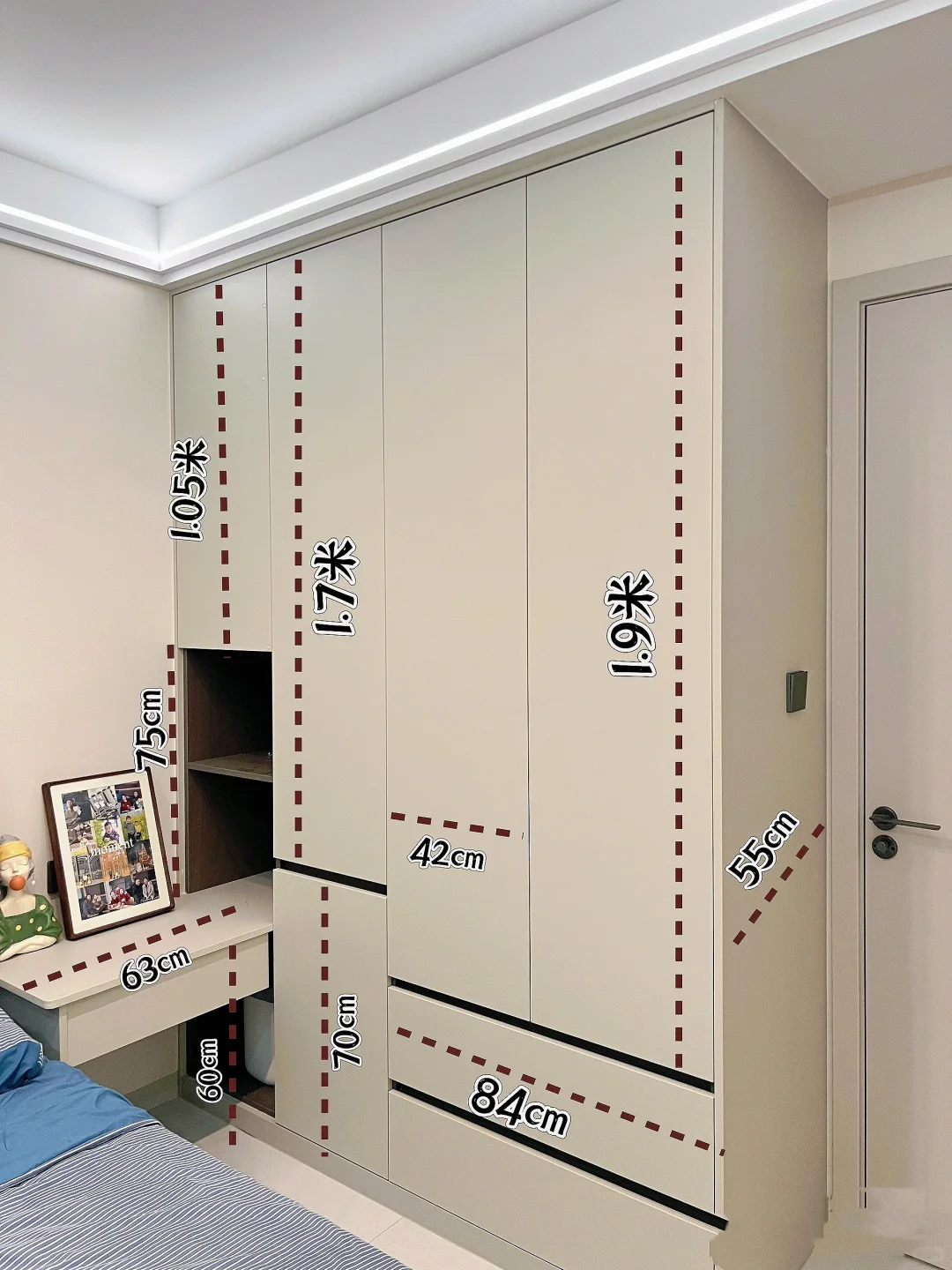 小卧室衣柜带书桌的设计太绝了!(尺寸在最后