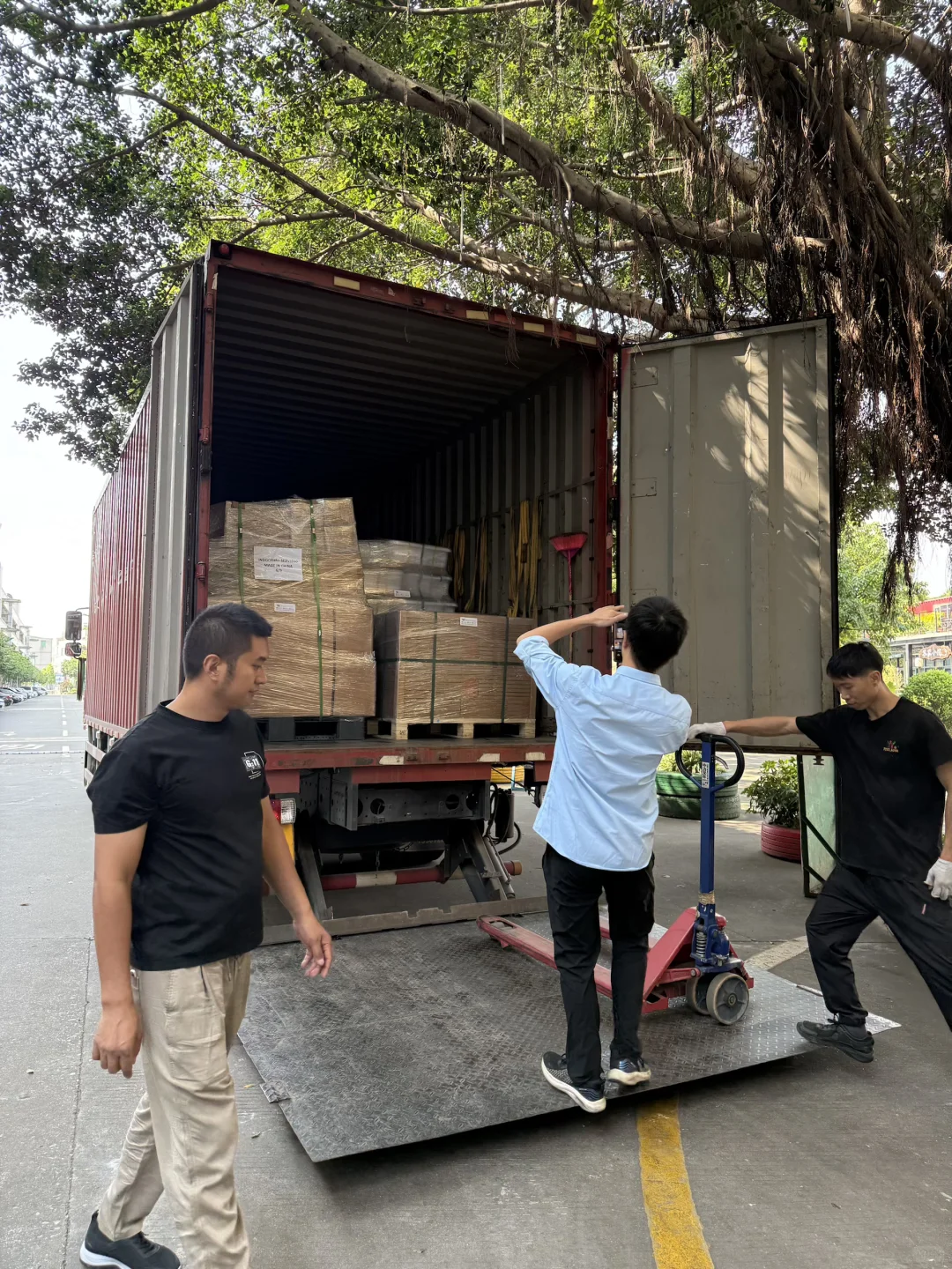 又是被信任填满的一天✨ 出货啦！