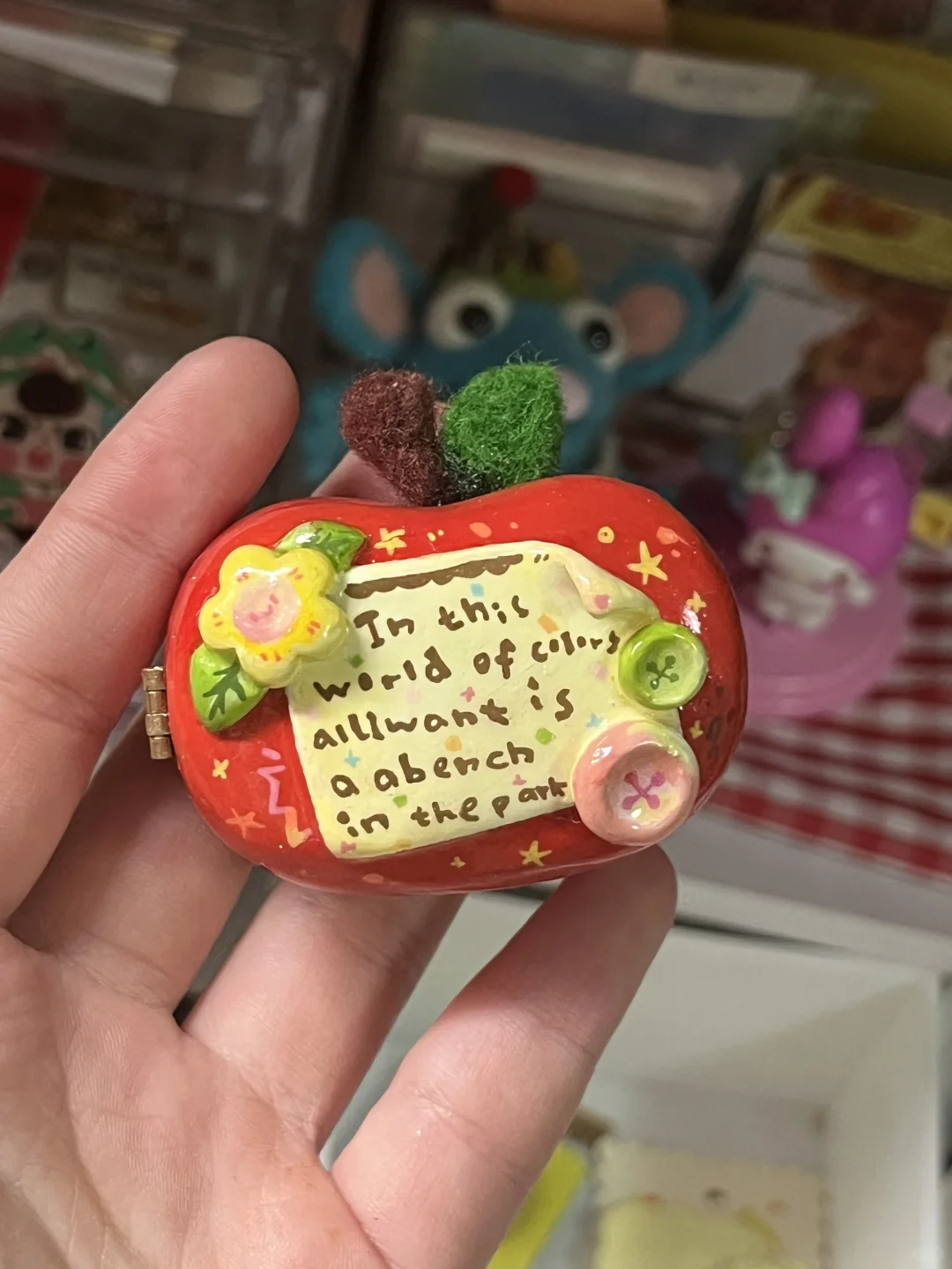 右滑打开红苹果