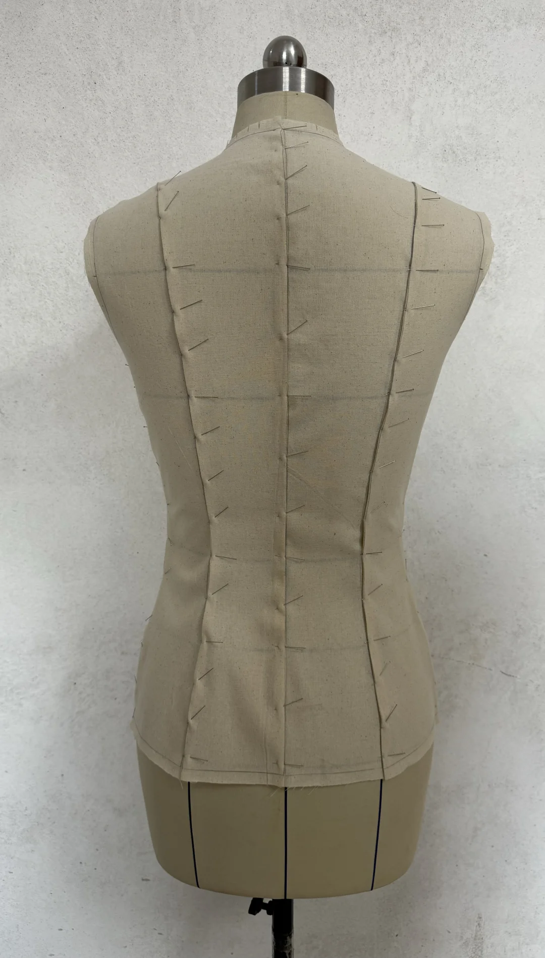 新手小白也能自己做出一个精准的紧身原型