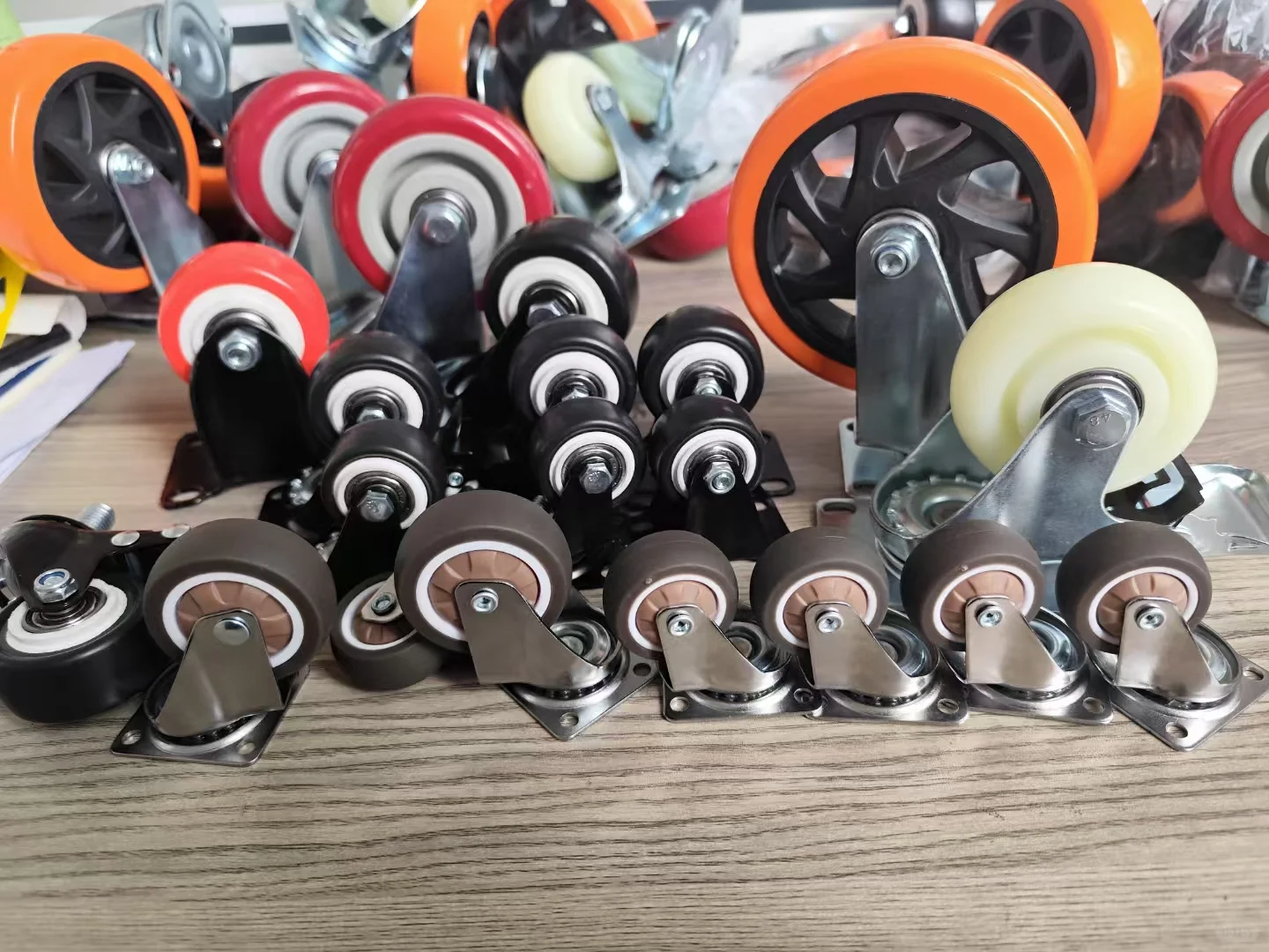 原来脚轮的品种款式这么多，震惊了